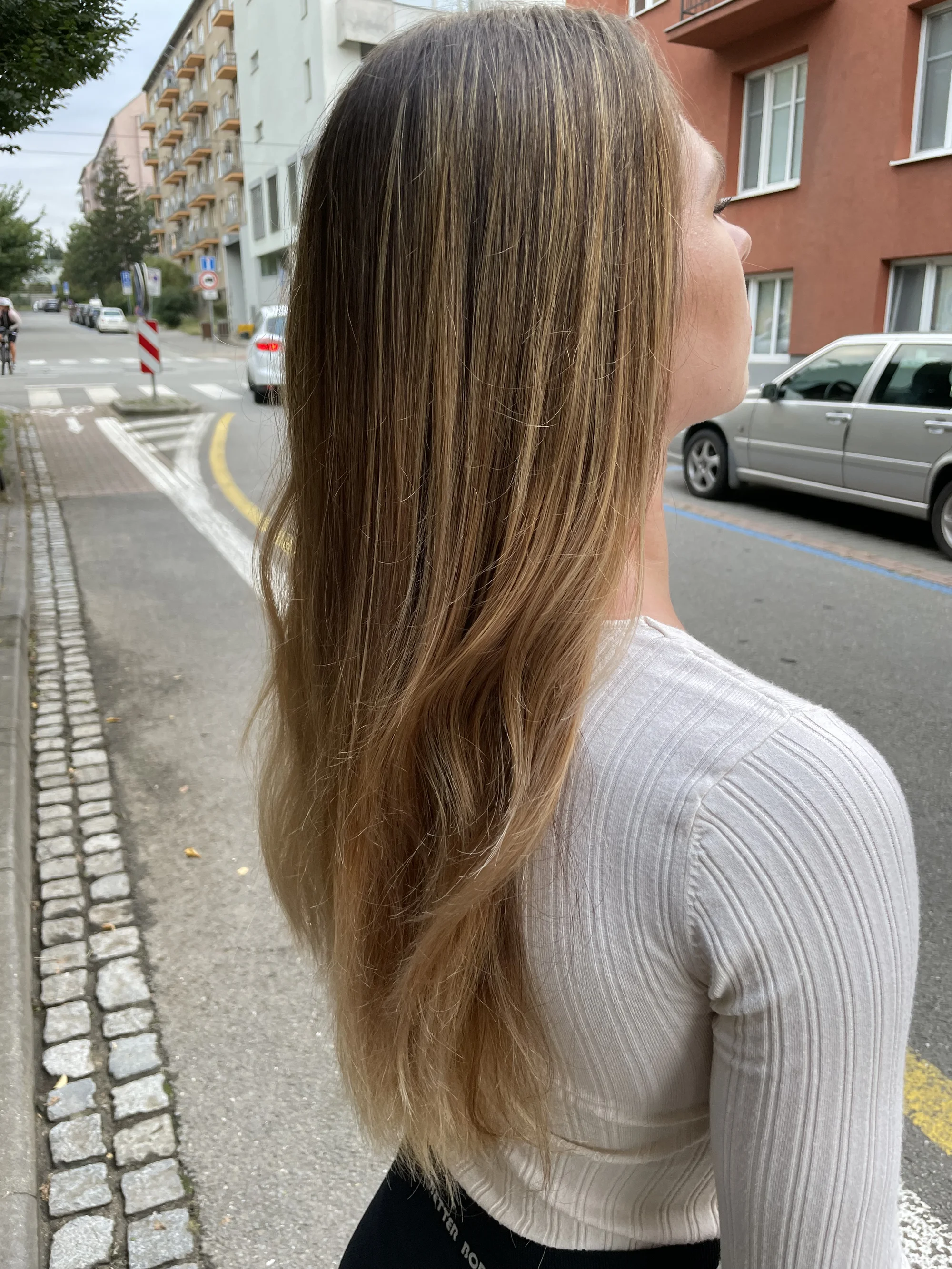 Balíček dámské kadeřnické péče: střih, barva, přeliv i zesvětlení pro všechny délky vlasů