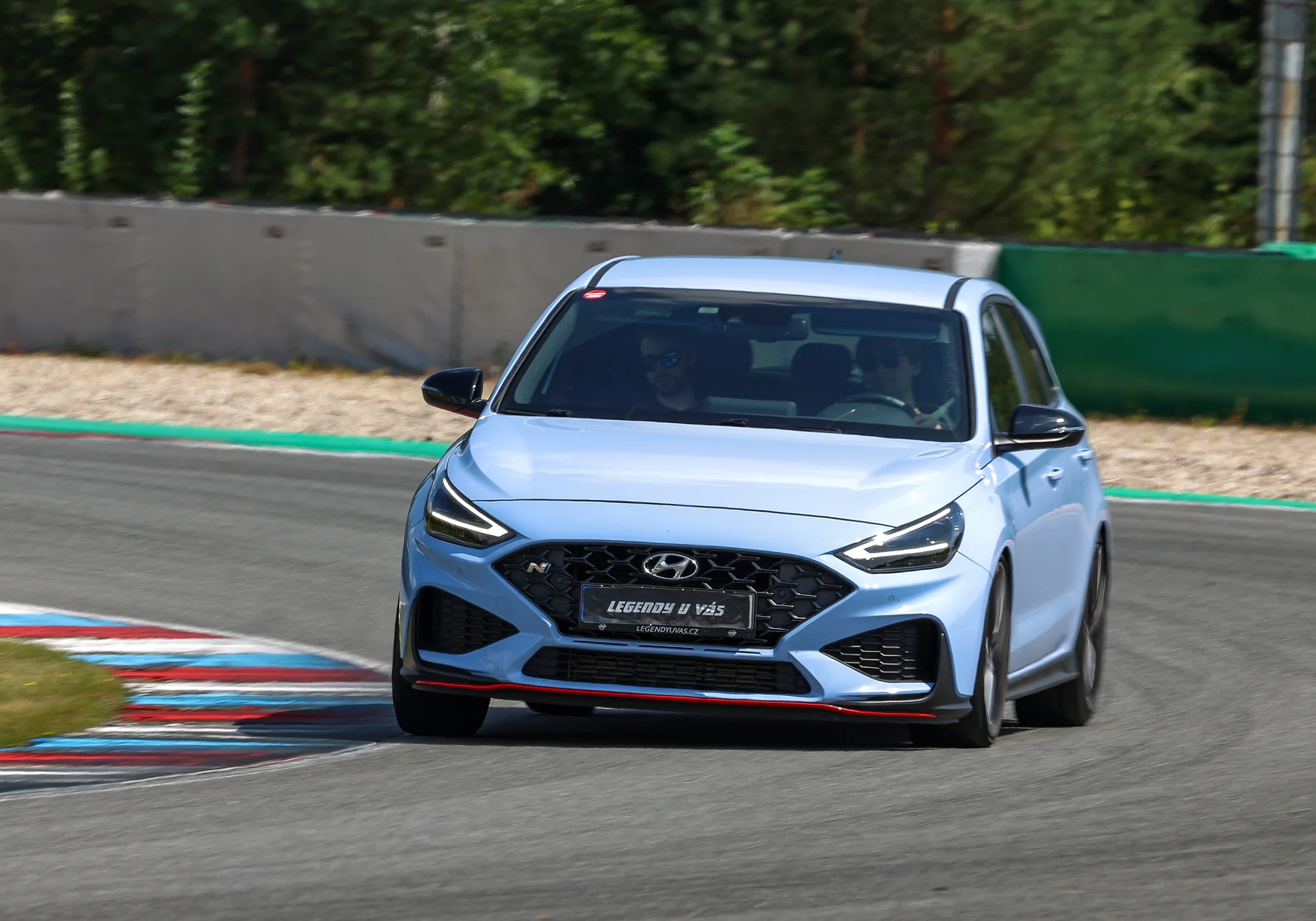 Zážitková jízda ve voze Hyundai i30N: 20–40 min., 5 míst po celé ČR
