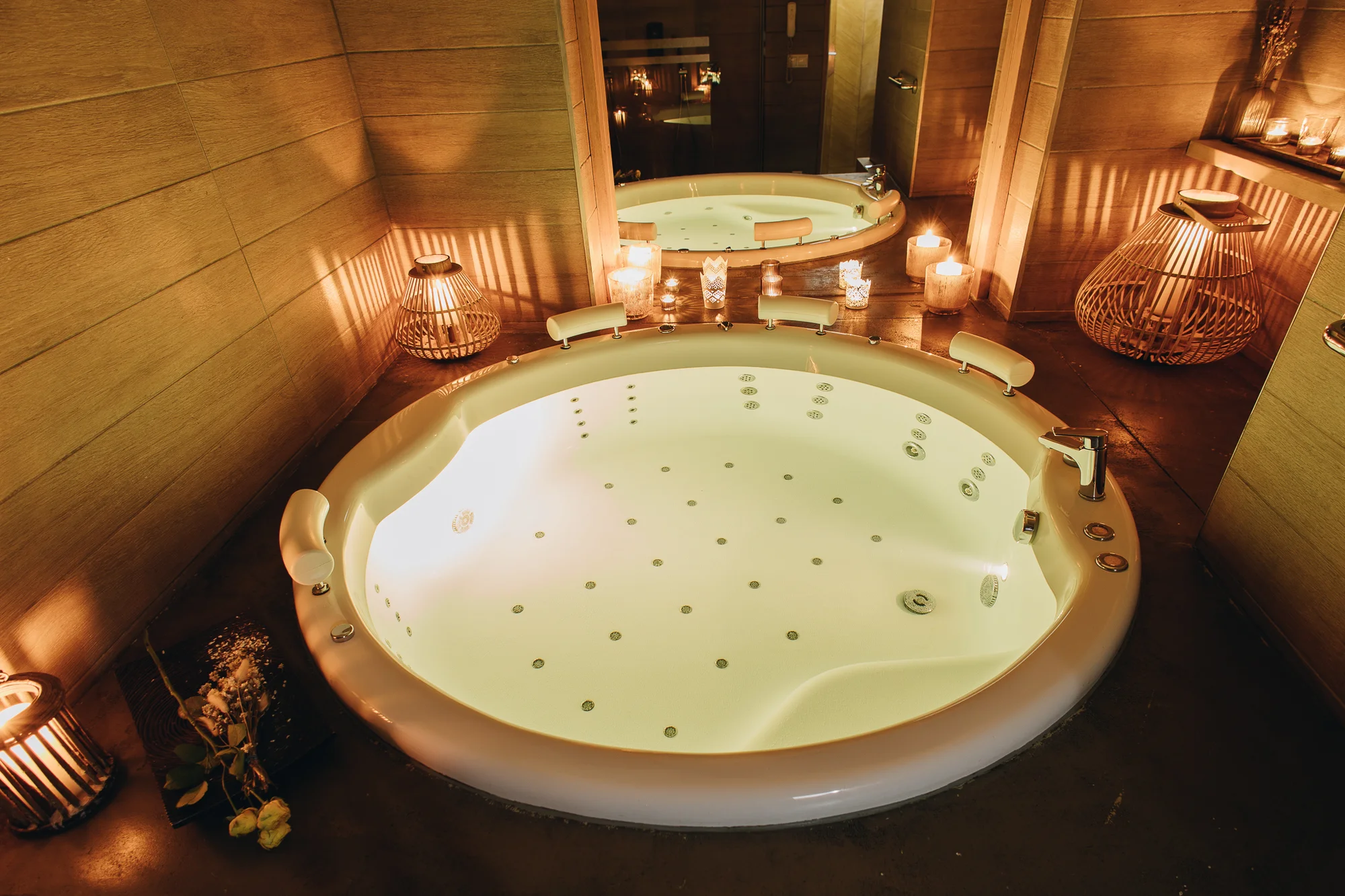 Relaxační balíčky s masáží, privátní koupelí a vstupem do wellness