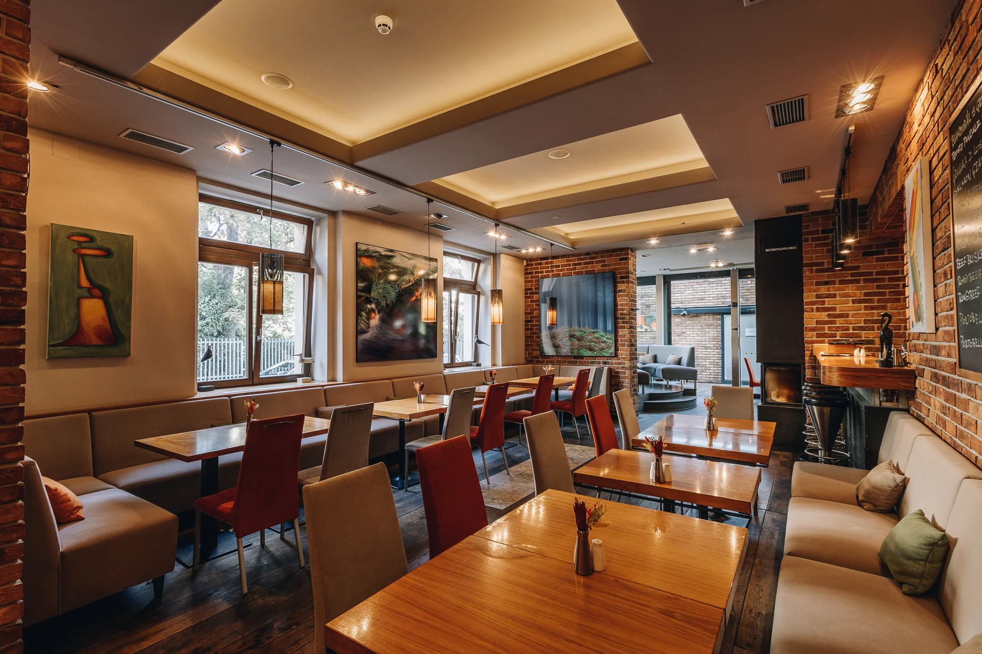 Salut Restaurant: voucher v hodnotě 600-1800 Kč na speciality české i mezinárodní kuchyně