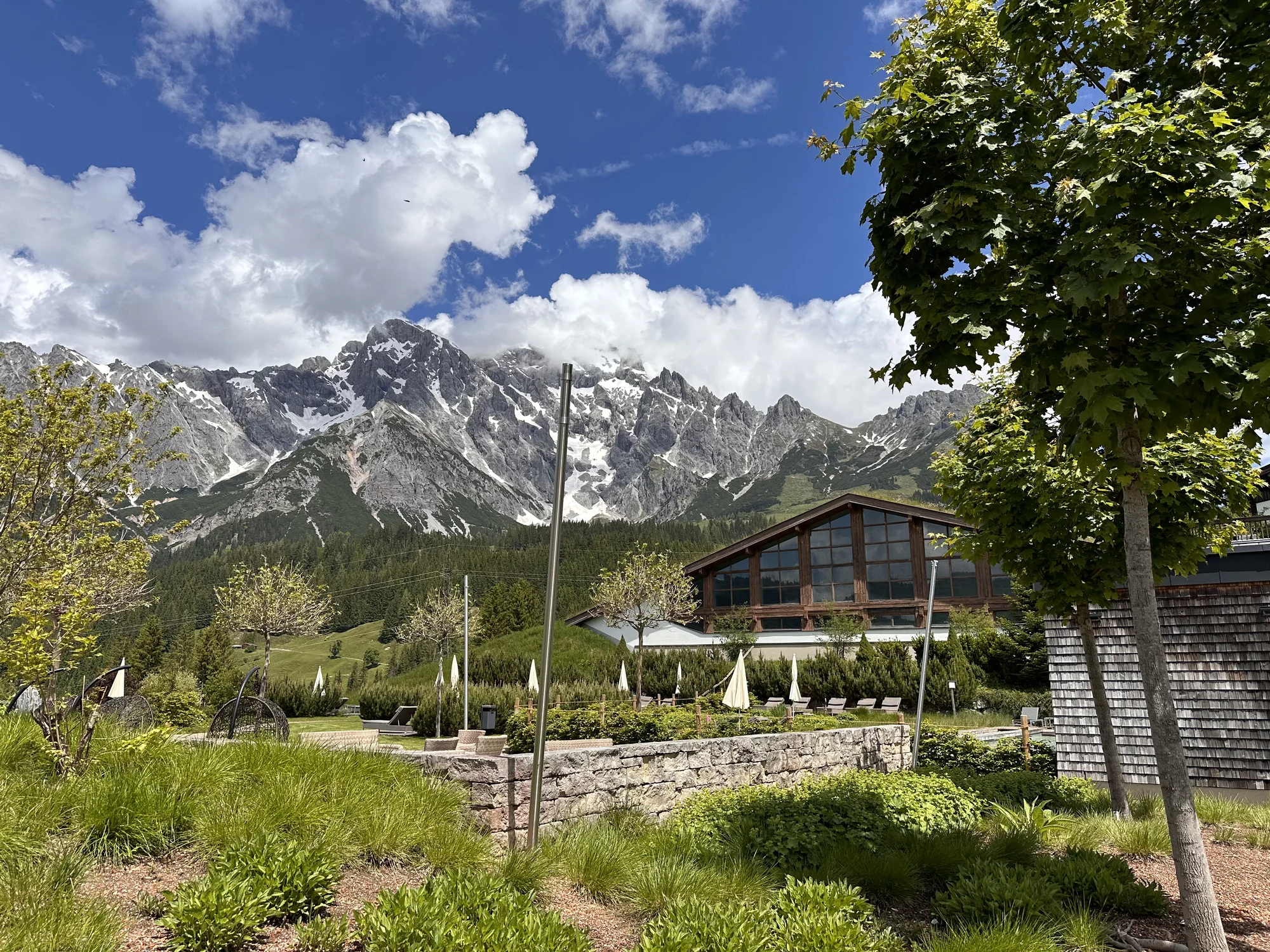 Krásný hotel v Rakousku: polopenze plus, parádní wellness, herny pro děti a karta výhod