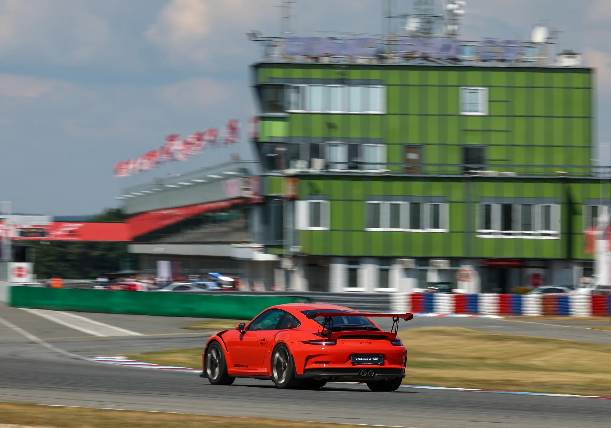 Jízda v Porsche GT3 RS na závodních okruzích