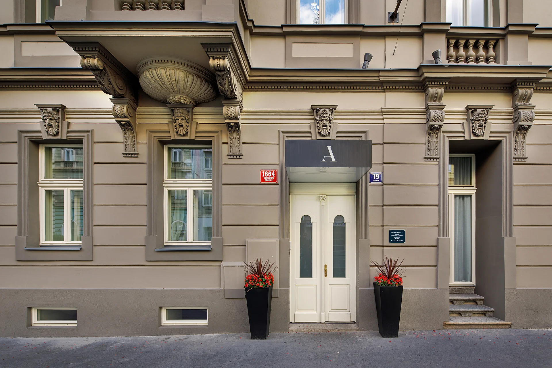 Krásný 4* hotel Avenue Legerova v centru Prahy se snídaněmi