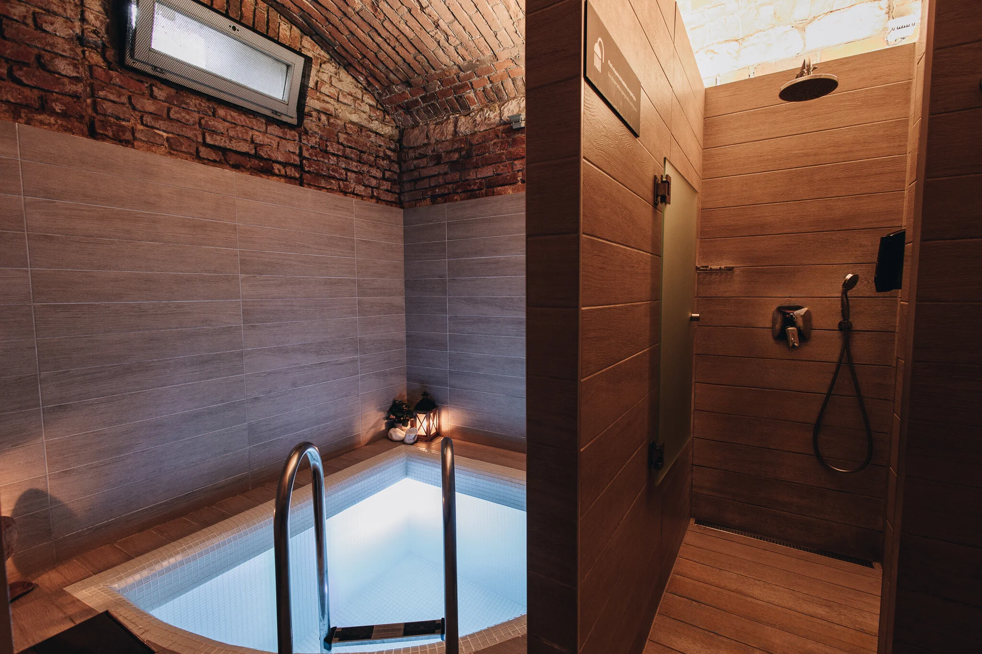 Relaxační balíčky s masáží, privátní koupelí a vstupem do wellness