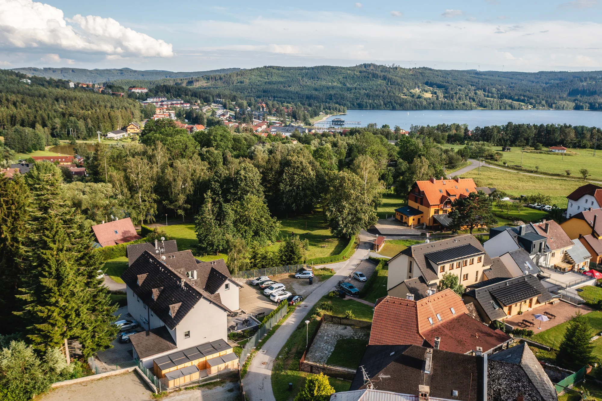 Apartmán na Lipně až pro 6 osob kousek od stezky v korunách