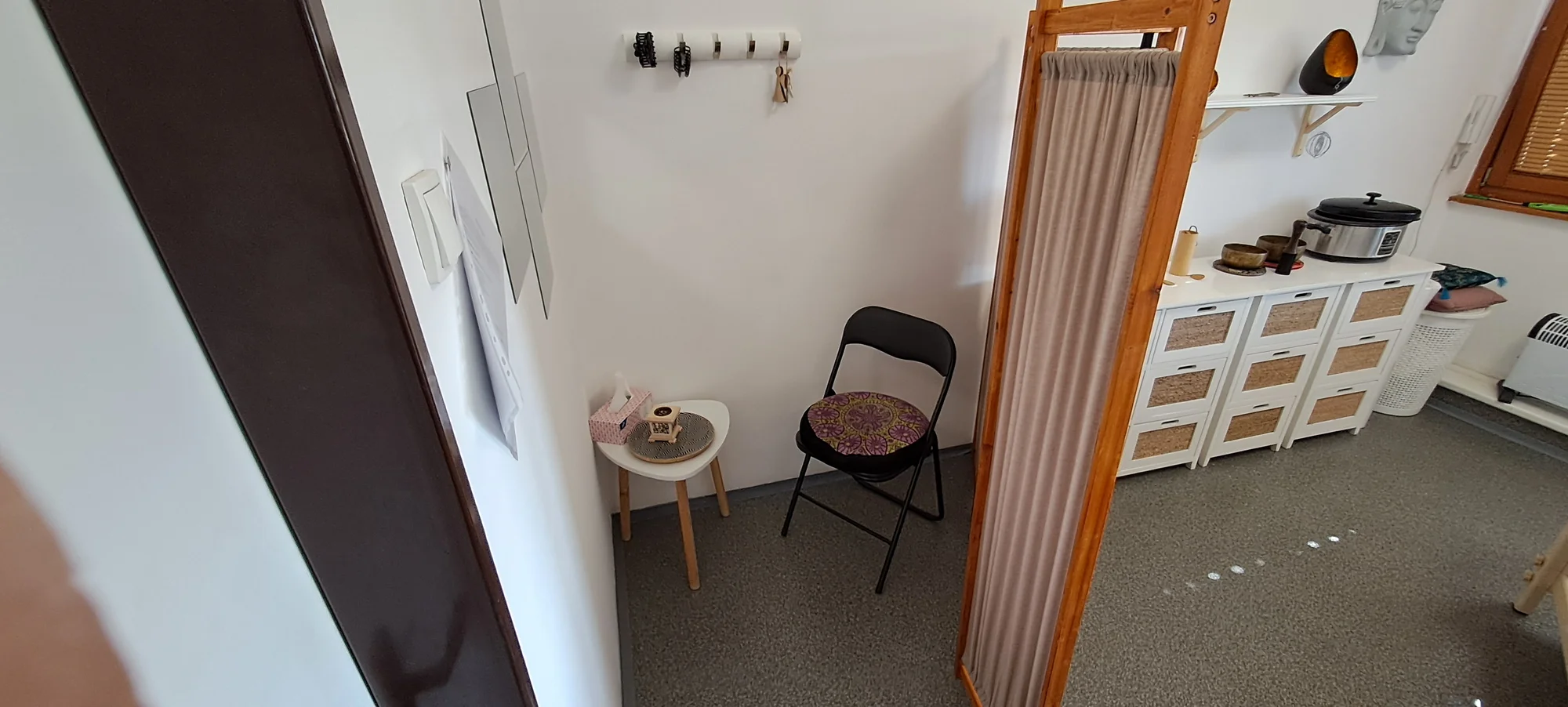 Ráj pro unavené tělo: masáž chodidel s reflexní terapií i relaxační masáž nohou a zad