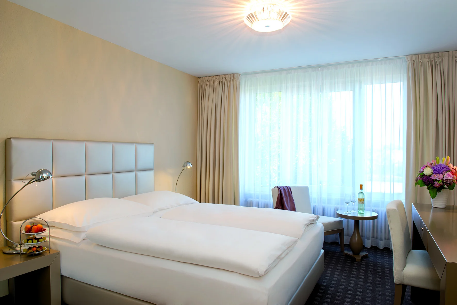 Příjemný hotel u Mnichova s bufetovými snídaněmi a welcome drinkem