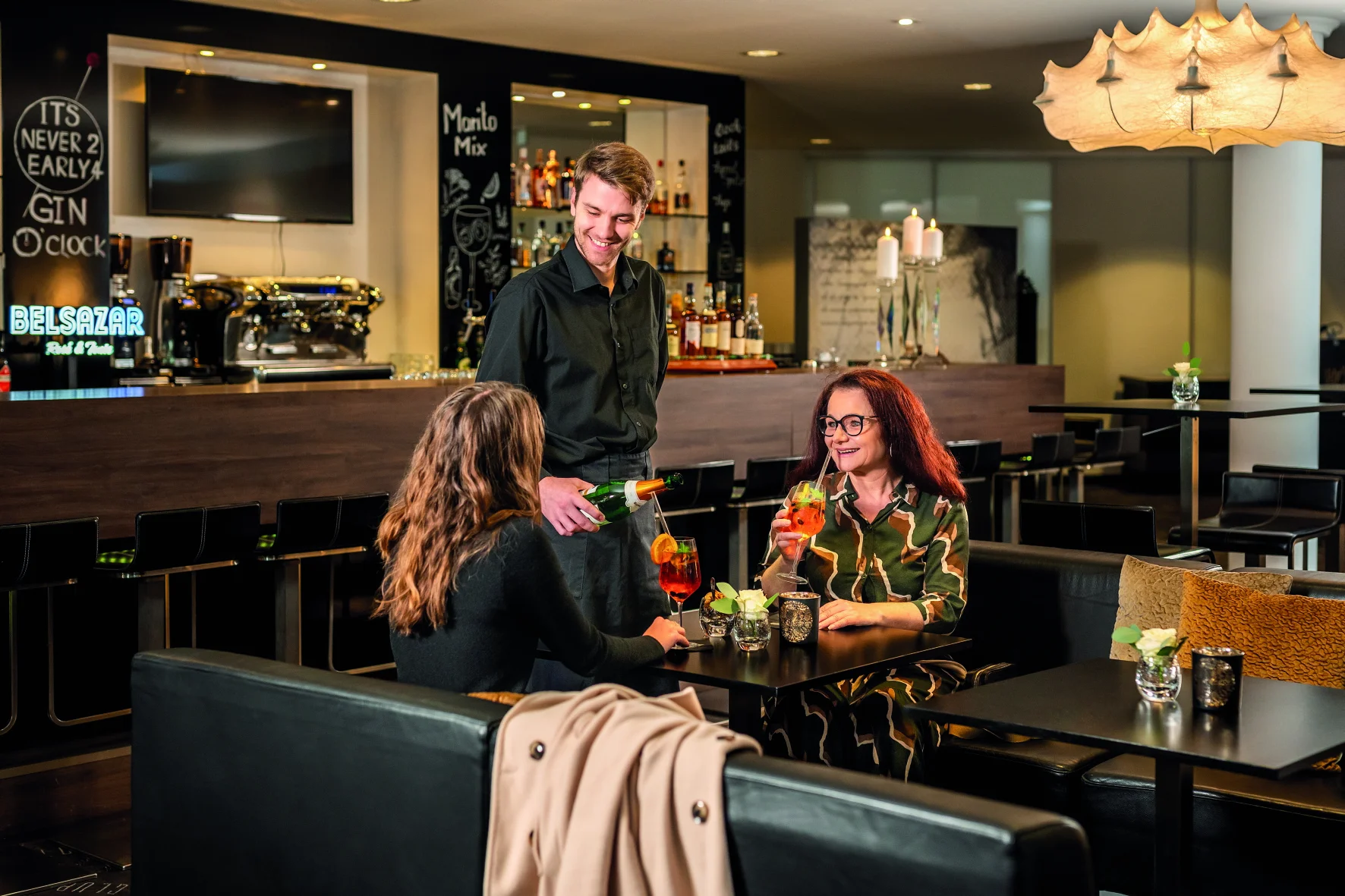 Příjemný hotel u Mnichova s bufetovými snídaněmi a welcome drinkem