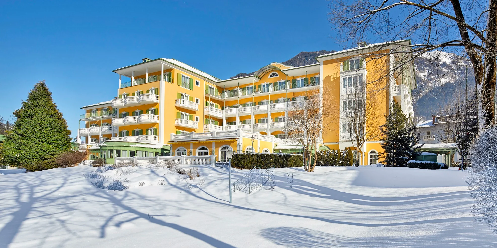 Pobyt v údolí Gastein: polopenze, wellness i zastávka skibusu