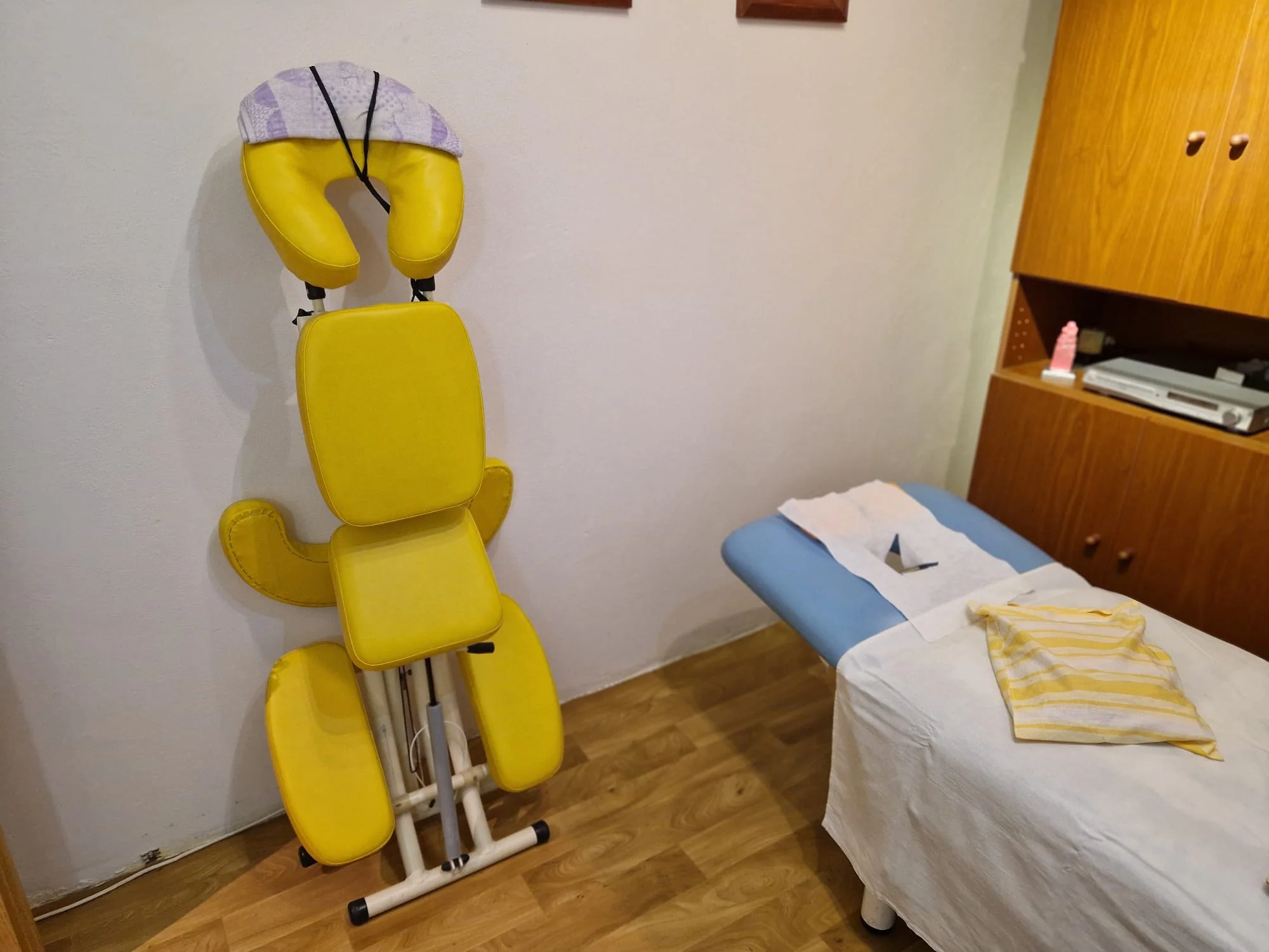 Baňky,masáž zad, šíje, celého těla i komplexní reflexní terapie: 45-105 min. relaxu