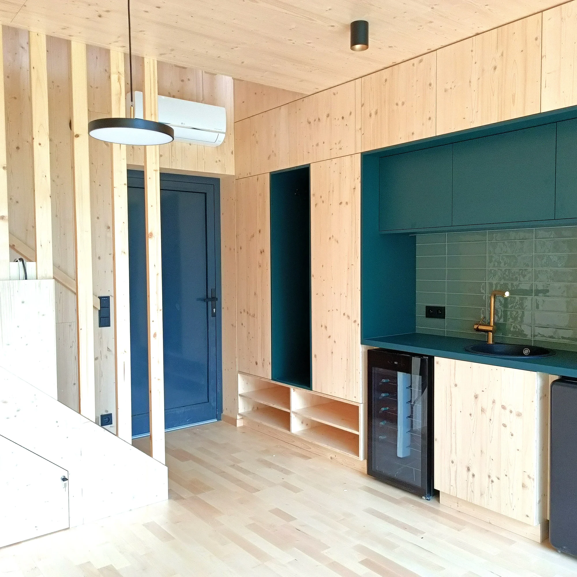 4* Resort Johanka či treehouse na Vysočině: polopenze, vířivka, sauna a dřevěné sudy