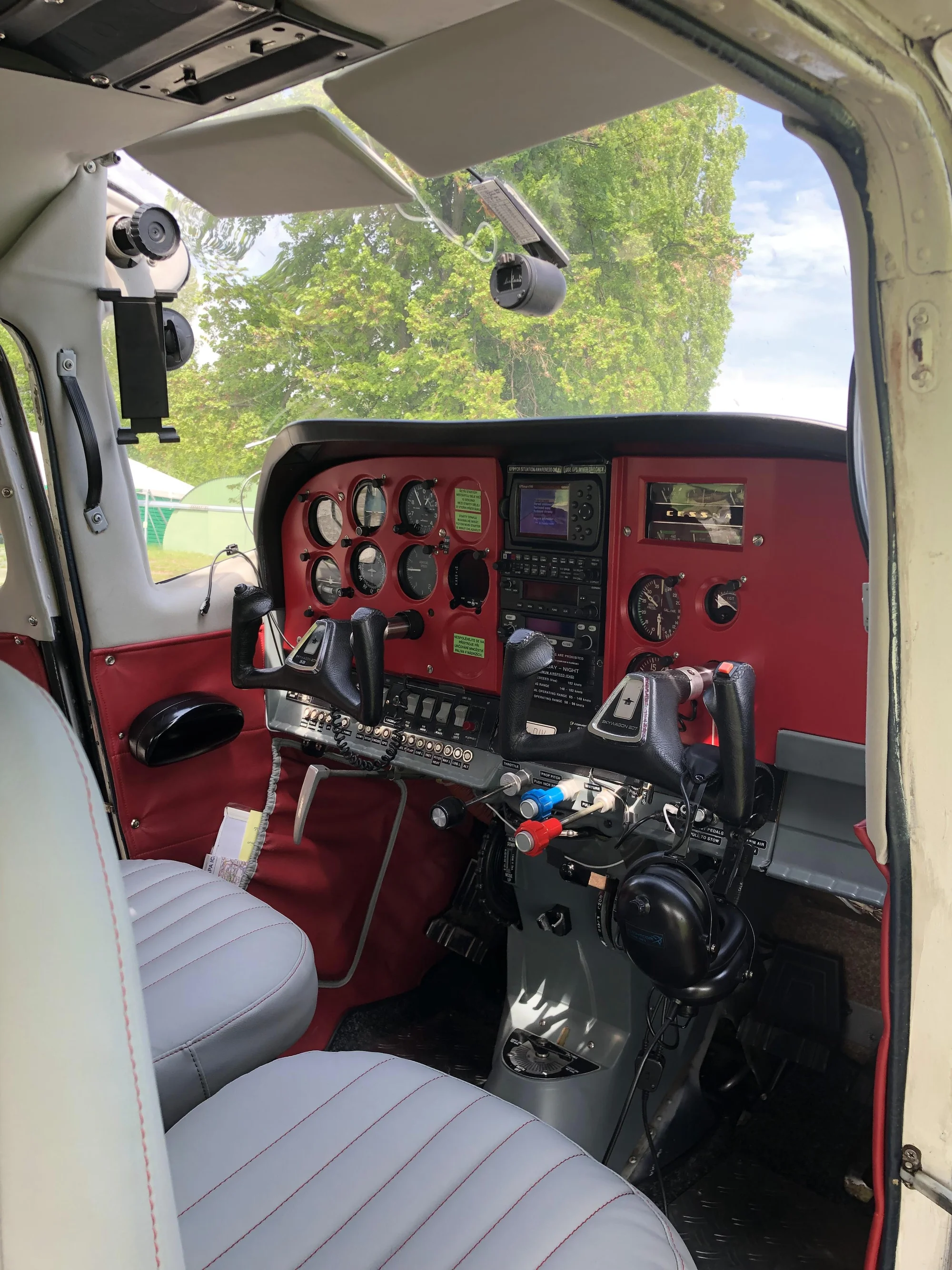 Vyhlídkový let v letadle Cessna 207 nad „zakázanou přehradou“ u Vyškova