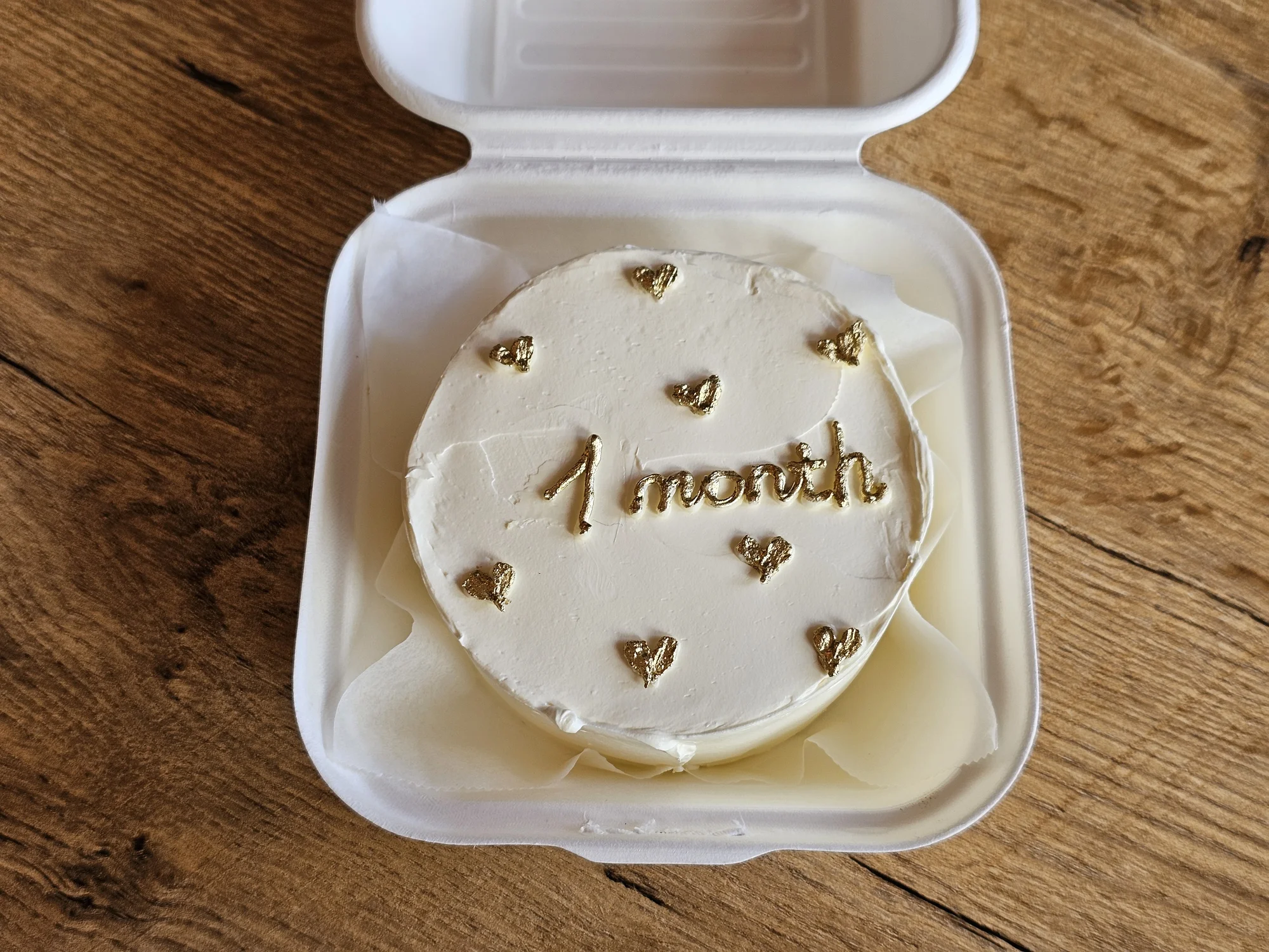 Bento cake dle vlastního přání: mini dortík s náplním, zdobením a textem dle výběru