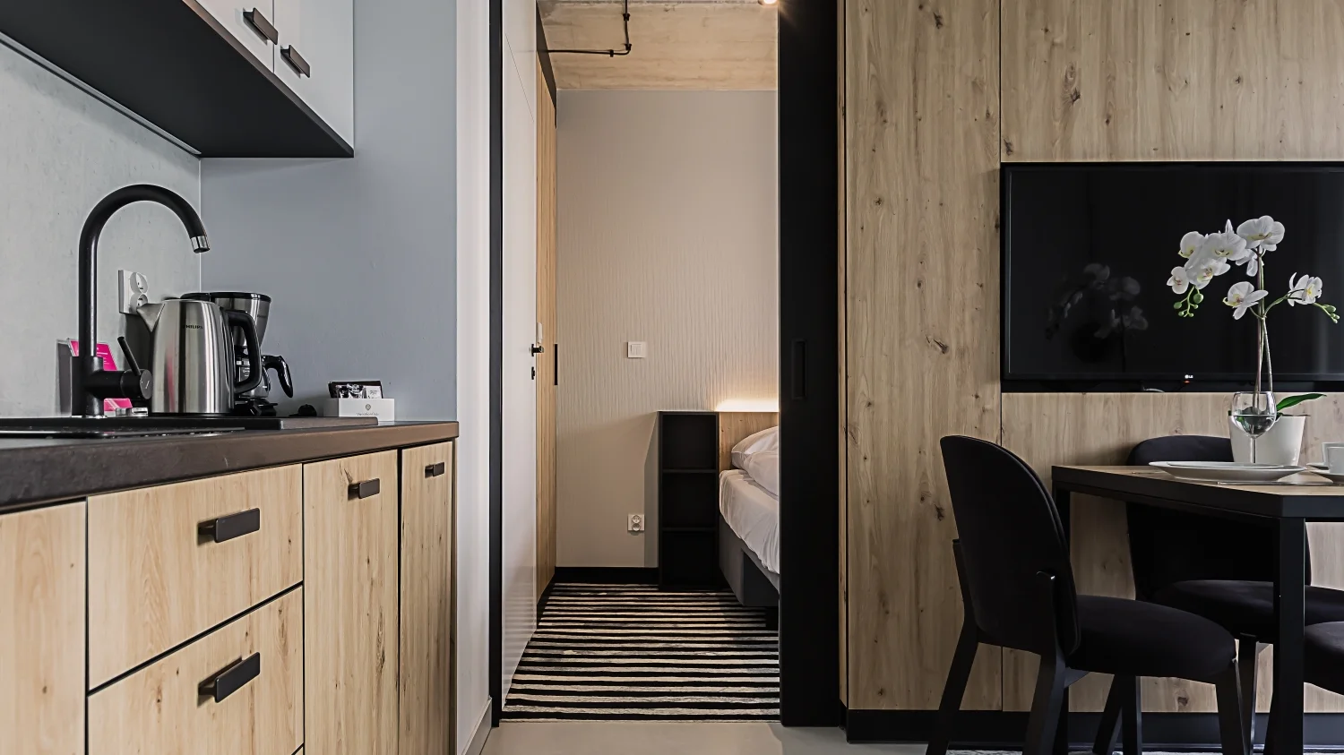 Nové apartmány u Kolobřehu: pláž pár kroků, wellness a možnost jídla