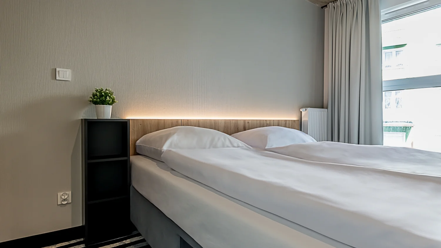 Nové apartmány u Kolobřehu: pláž pár kroků, wellness a možnost jídla