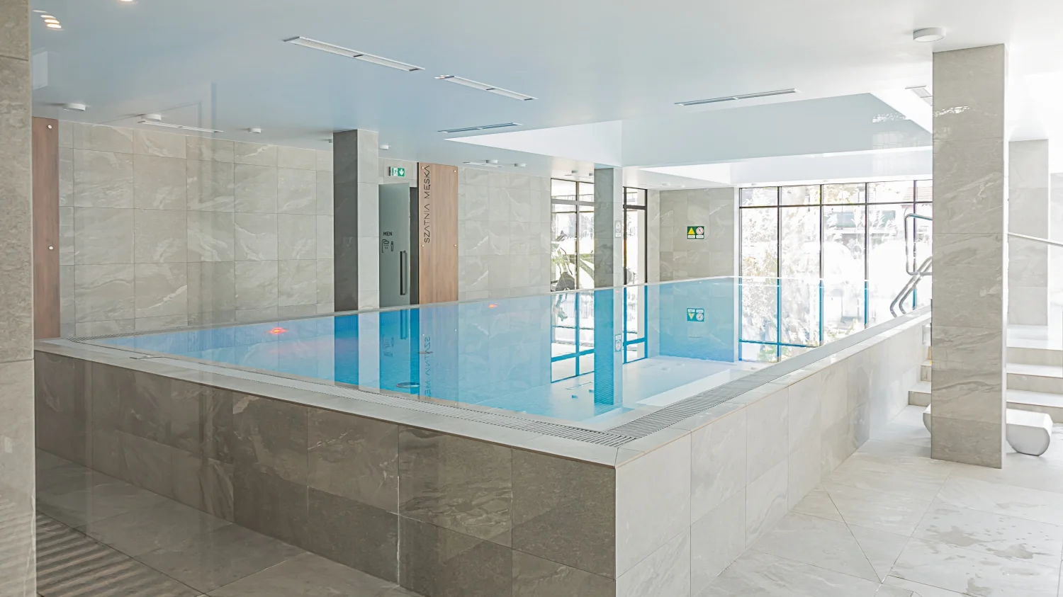 Nové apartmány u Kolobřehu: pláž pár kroků, wellness a možnost jídla