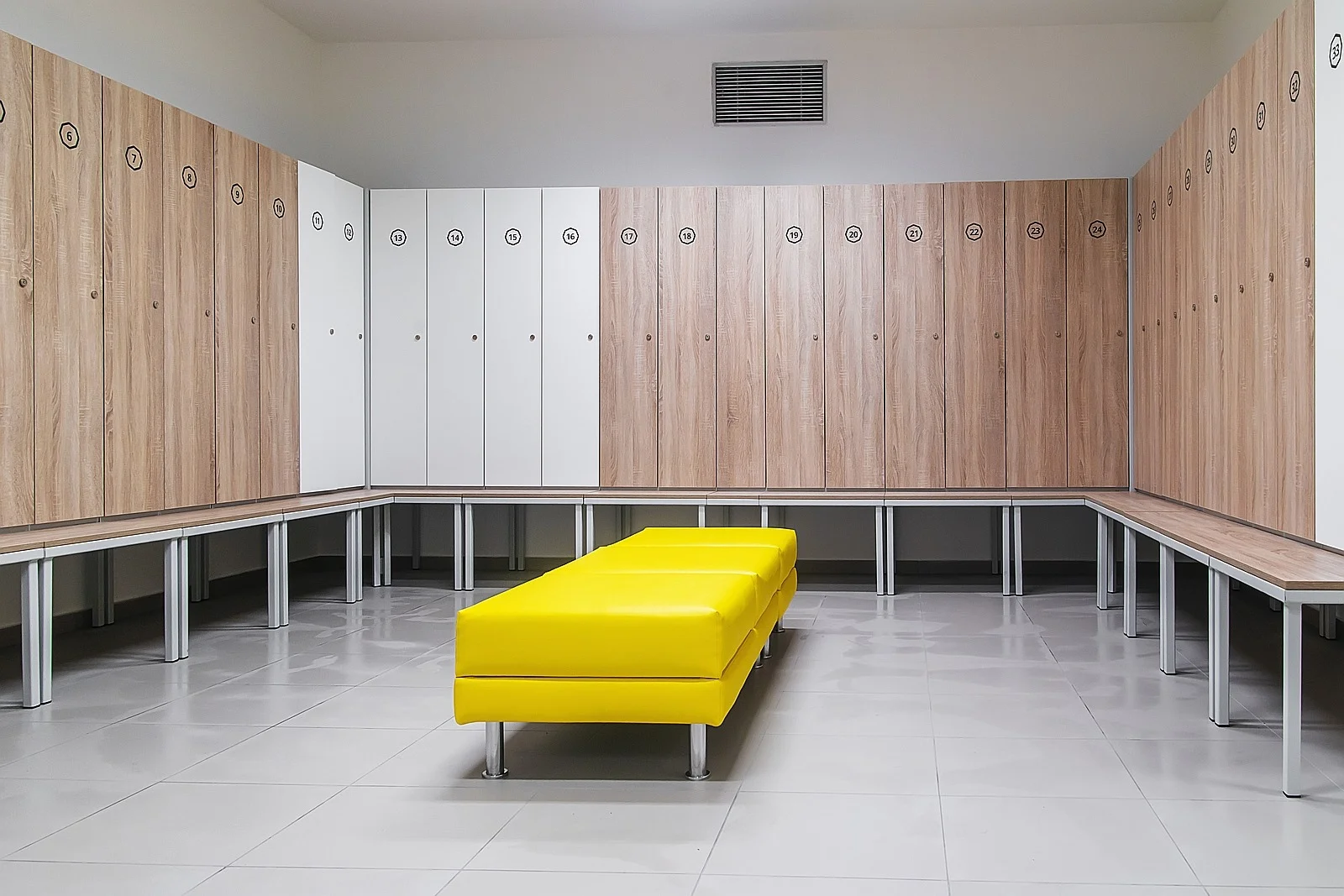 Dejte si do těla: hodina squashe nebo badmintonu ve všední dny