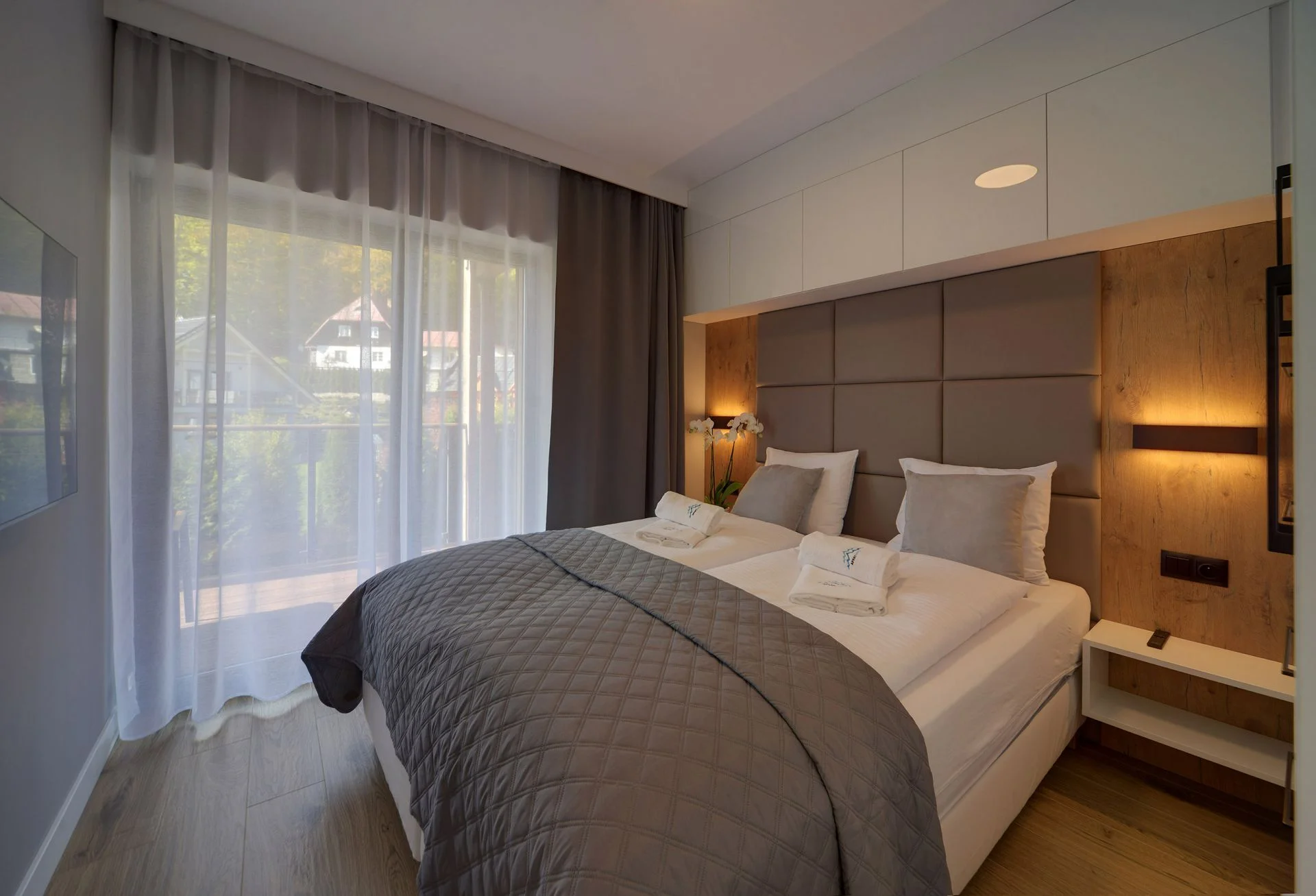 Apartmány až pro 6 osob ve Szklarske Porębě: sauna v ceně, možnost snídaní, blízko skiraeál i zábavní parky