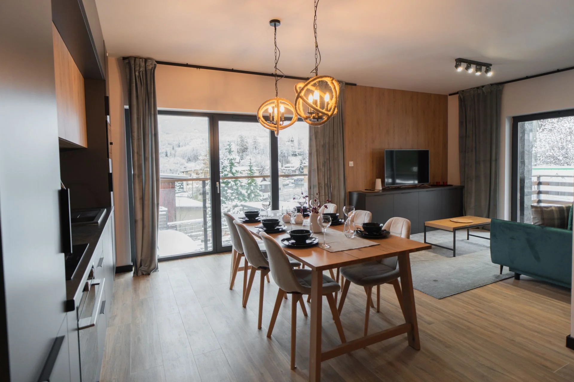 Apartmány až pro 6 osob ve Szklarske Porębě: sauna v ceně, možnost snídaní, blízko skiraeál i zábavní parky