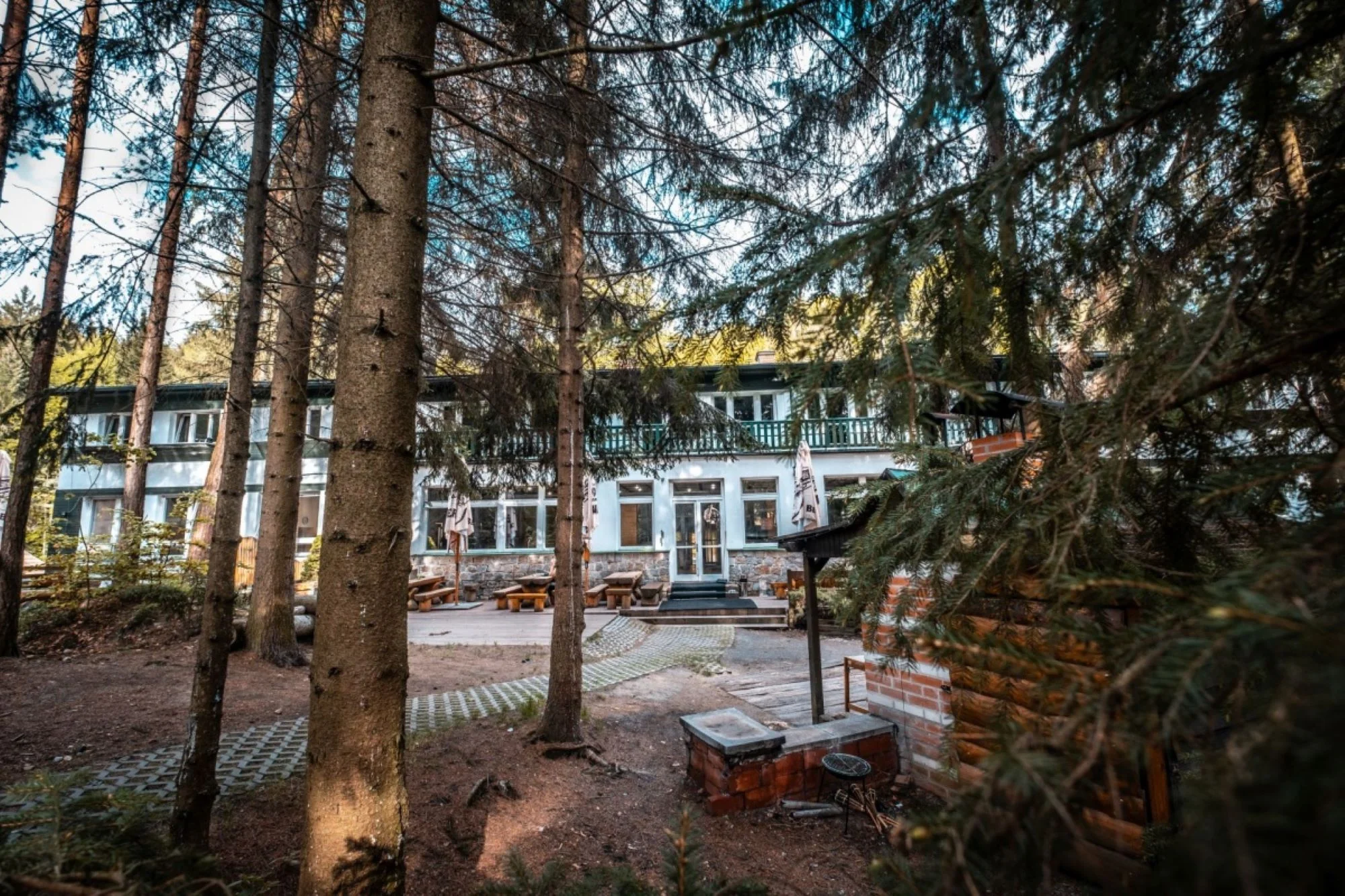 Pobyt v Posázaví: hotel uprostřed lesů, s rybníkem, wellness a aktivitami pro celou rodinu