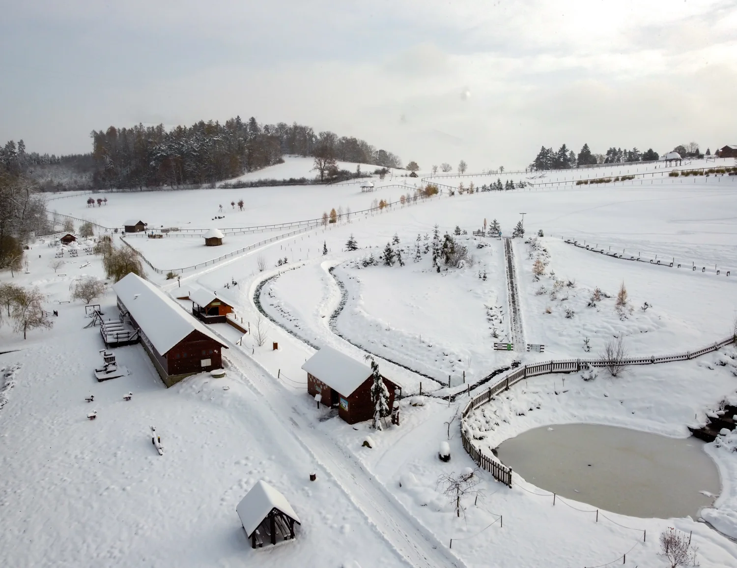 Zimní vstupenky do Farmaparku Soběhrdy pro jednotlivce i rodiny