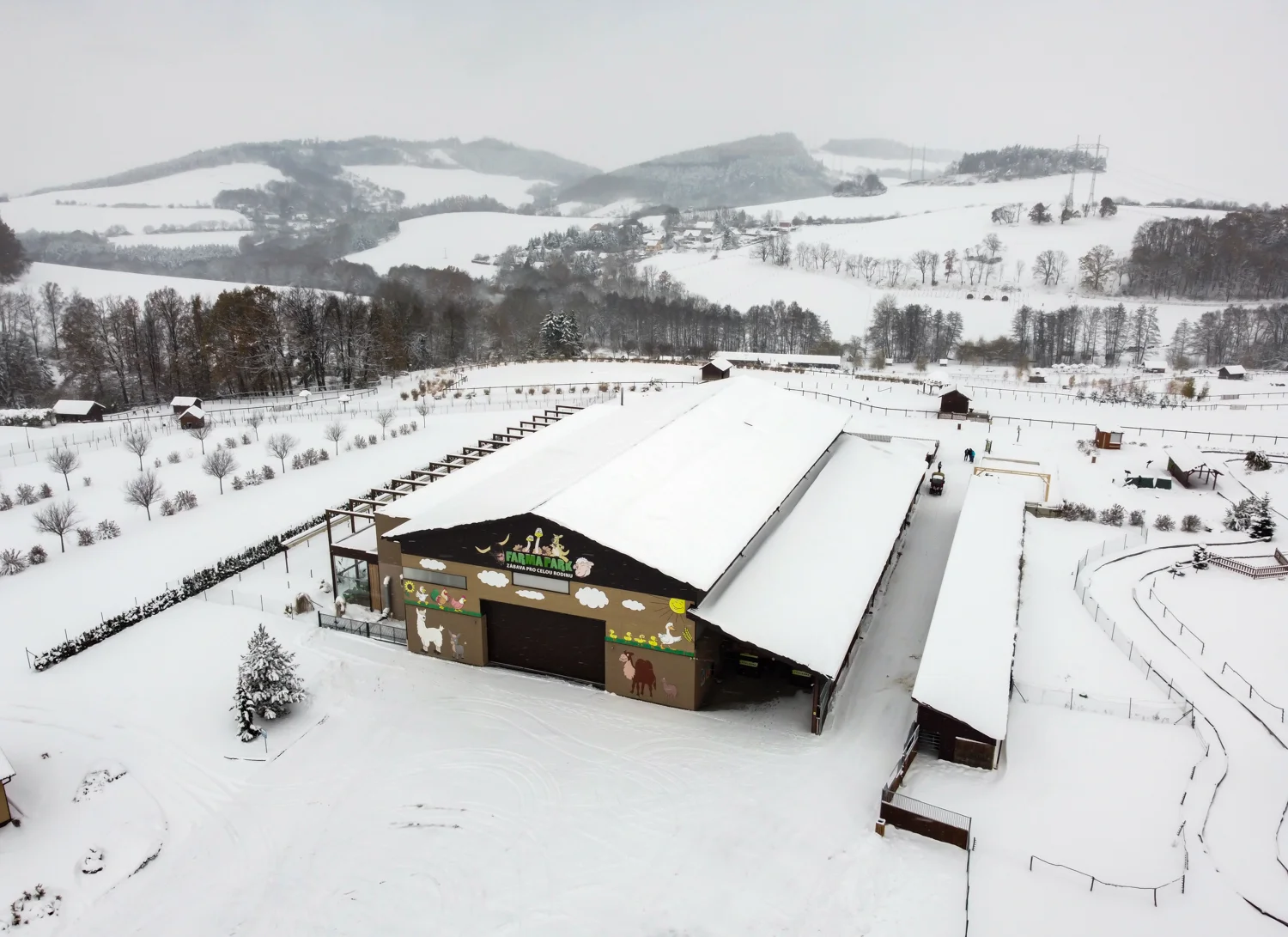 Zimní vstupenky do Farmaparku Soběhrdy pro jednotlivce i rodiny