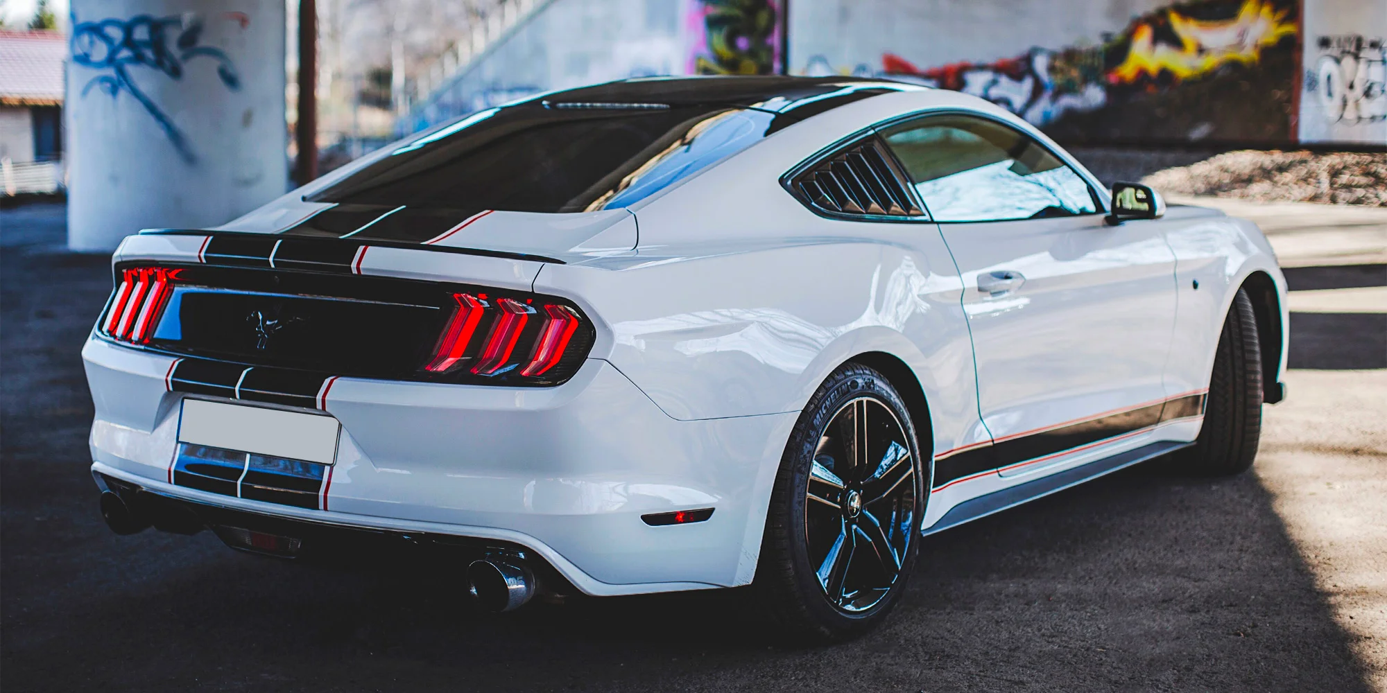 Zapůjčení Fordu Mustang na 24 nebo 48 hodin i celý víkend