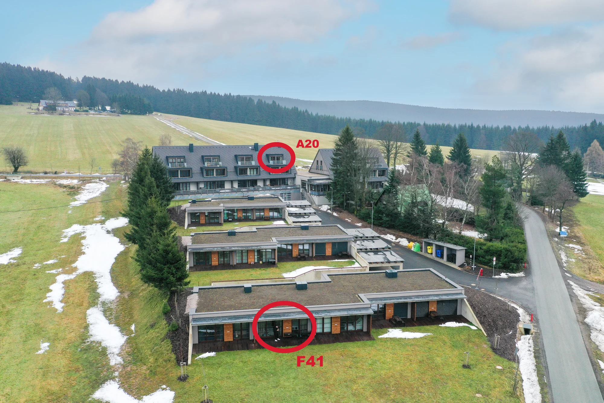 Pobyt v Orlických horách: vybavené apartmány s terasou i lahev vína