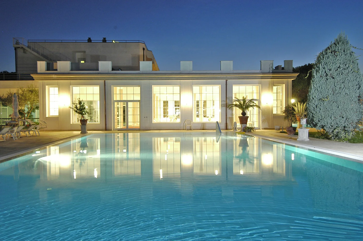 Relax v italském lázeňském městě Montegrotto Terme: 4* hotel s termálními bazény, saunou i polopenzí