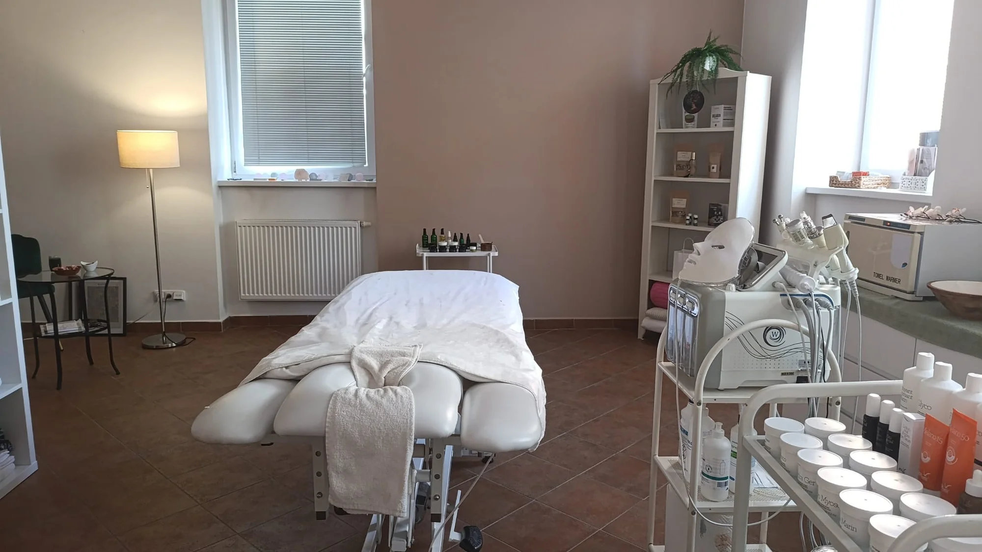 Kompletní kosmetická péče: masáž i hloubkové čištění