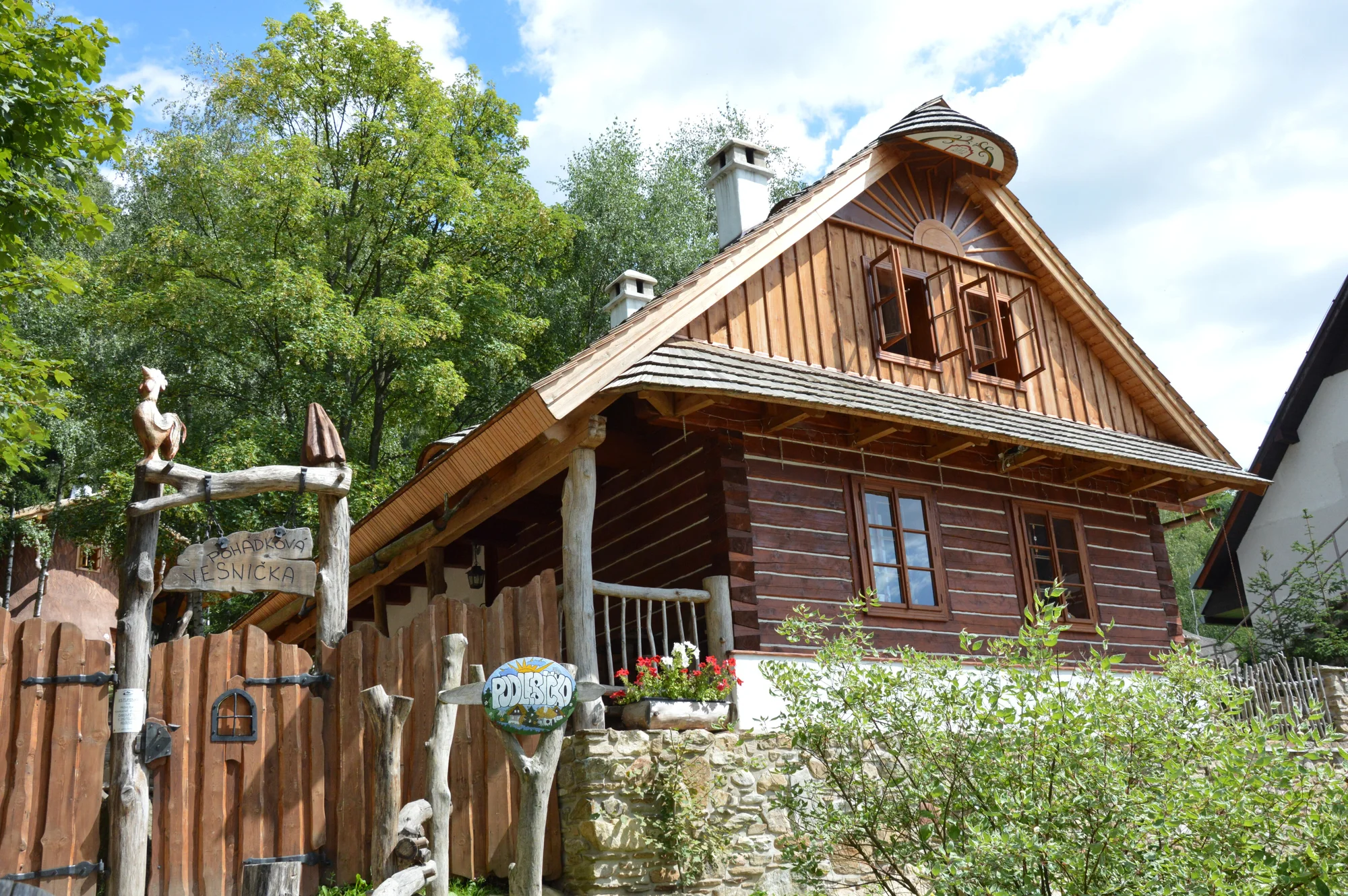 Pohádkové Podlesí: krásné apartmány s polopenzí, bazénem i wellness