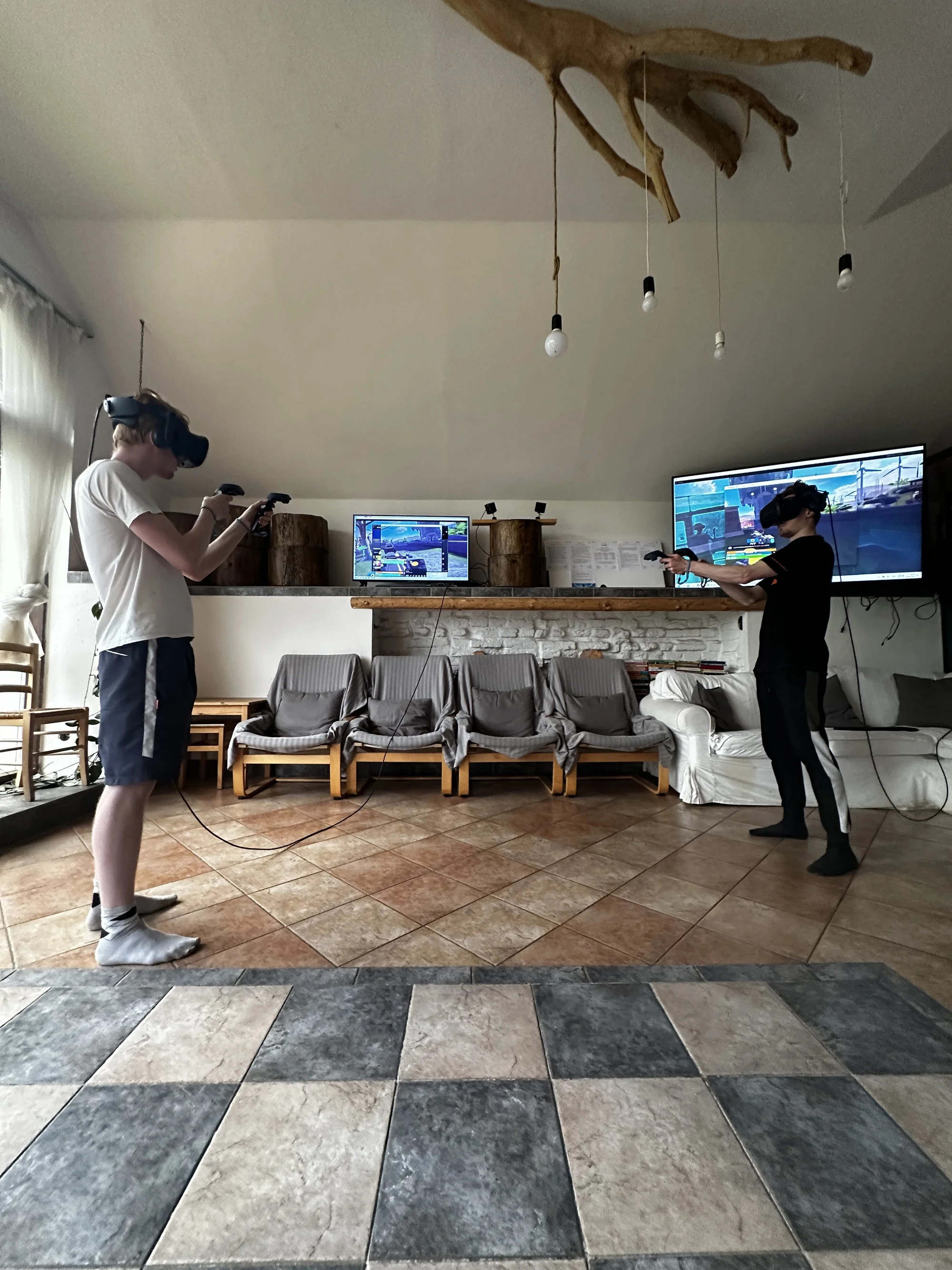 Virtuální realita: půjčení 1 nebo 2 setů až na 2 hodiny, na výběr přes 60 různých her