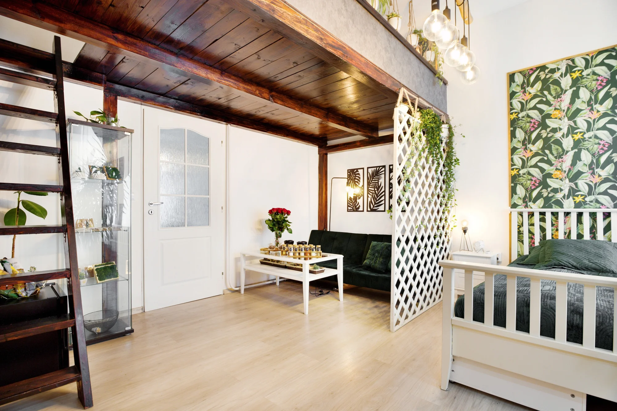 Wellness pobyt v Děčíně: mezonetový apartmán, privátní sauna a vířivka, romantický balíček