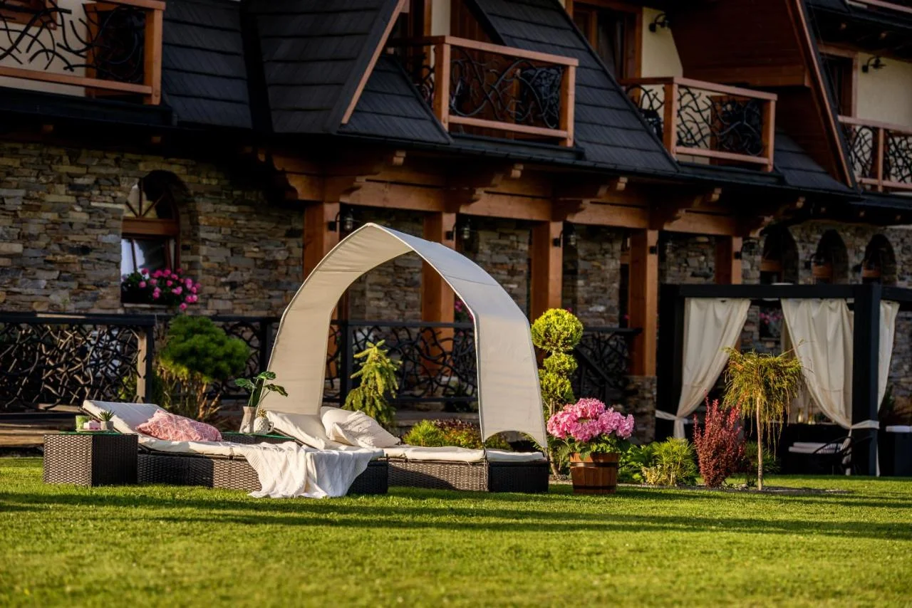 Pobyt ve stylovém penzionu na polské straně Tater: sauna, vířivka a láhev vína na pokoji