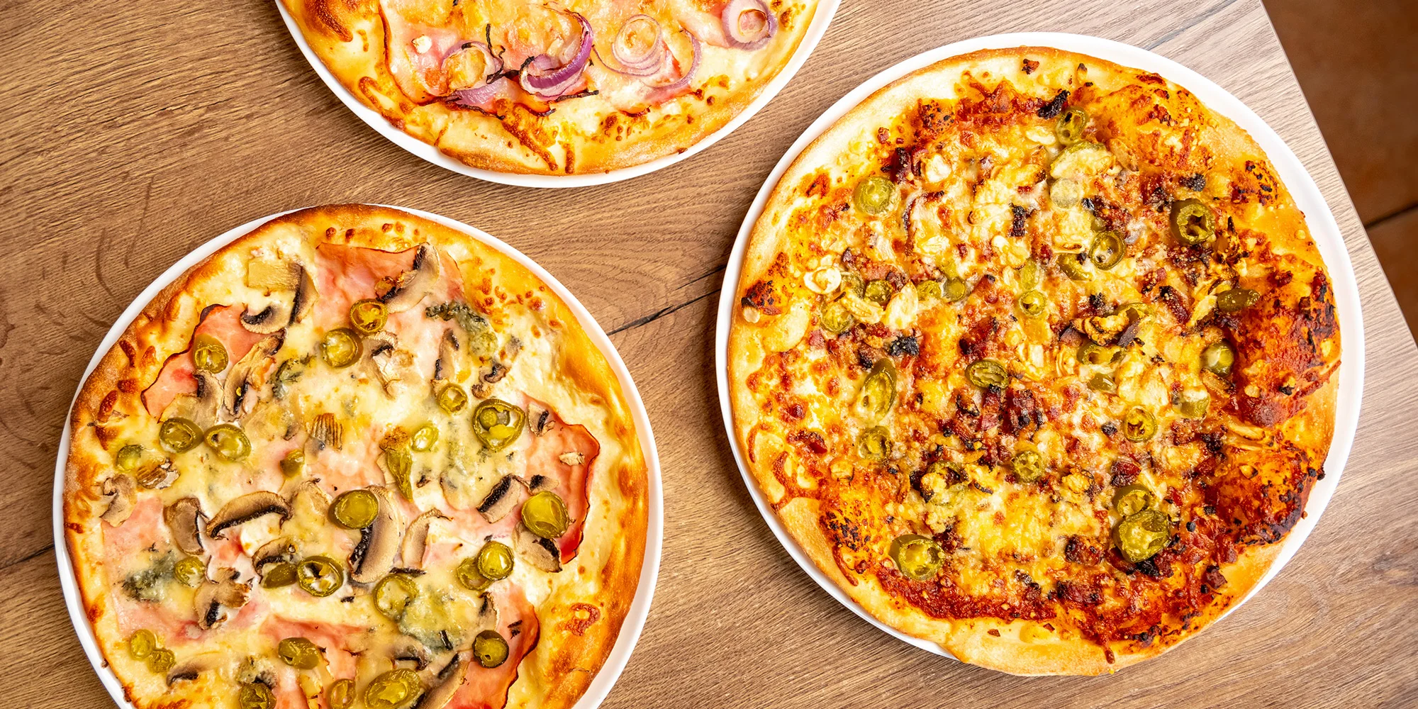 Čerstvá pizza pro 1-6 osob v Heřmanické besedě