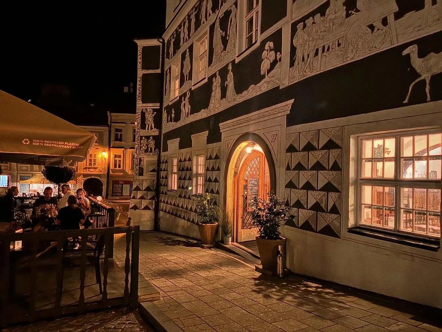 Vouchery na jakékoli pokrmy v hodnotě 500-1000 Kč do restaurace v centru Mikulova