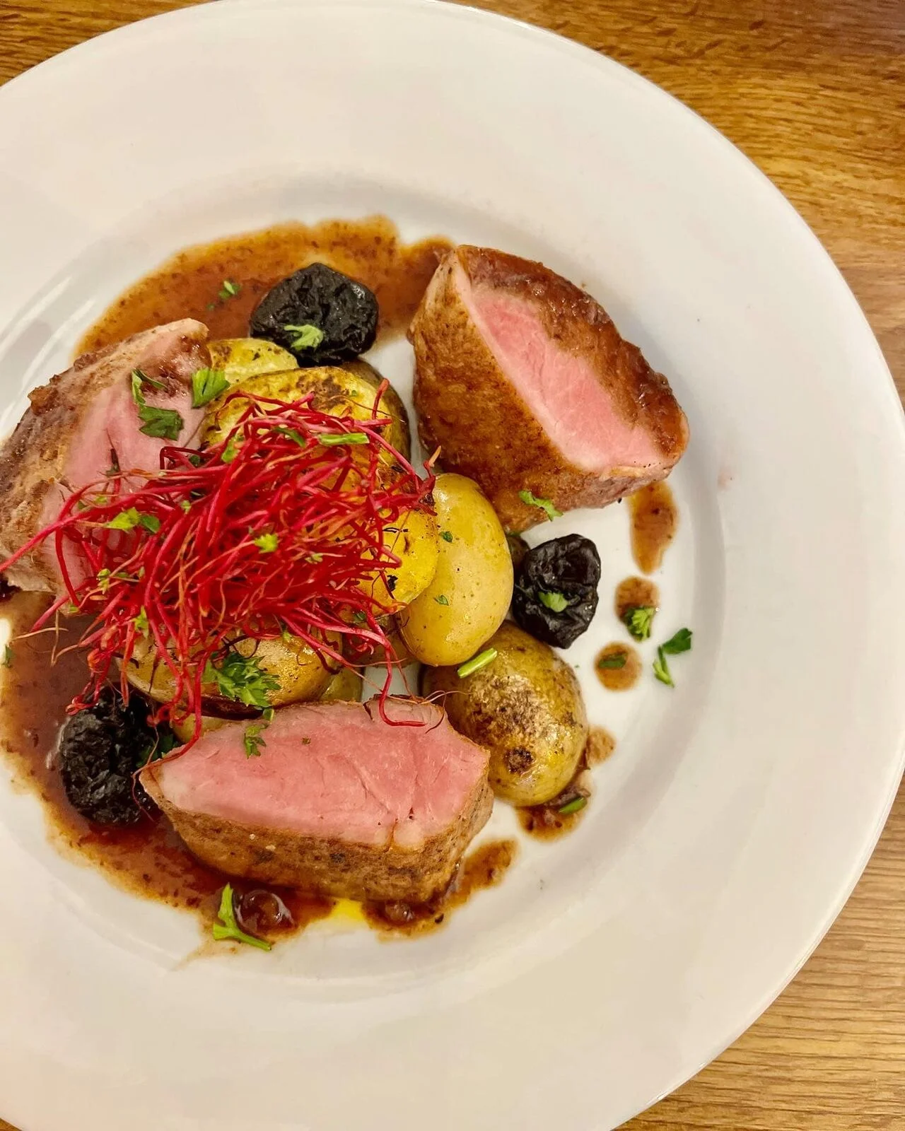 Vouchery na jakékoli pokrmy v hodnotě 500-1000 Kč do restaurace v centru Mikulova