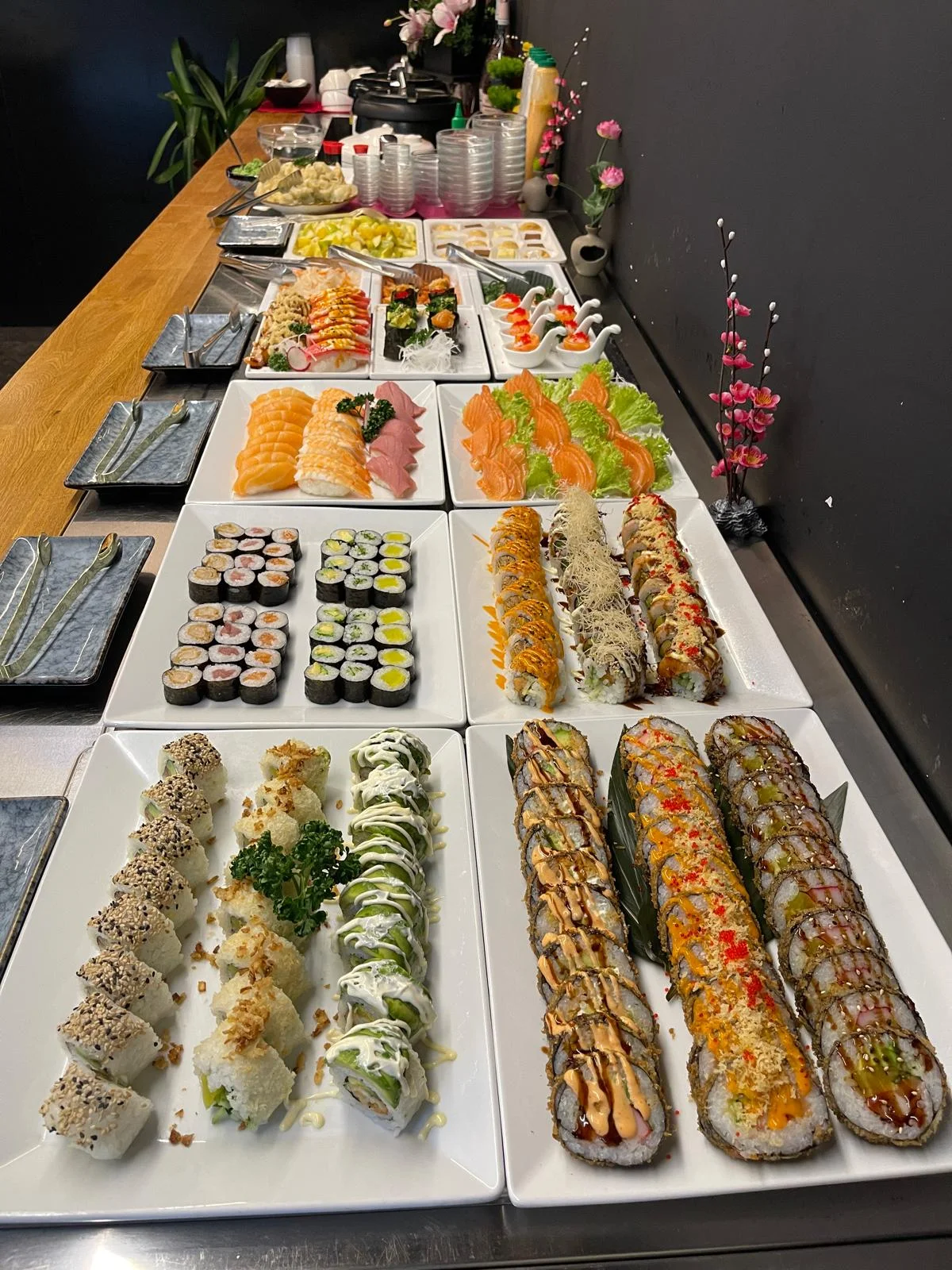 All you can eat bufet v Karlíně: asijská kuchyně, sushi, saláty a další dobroty