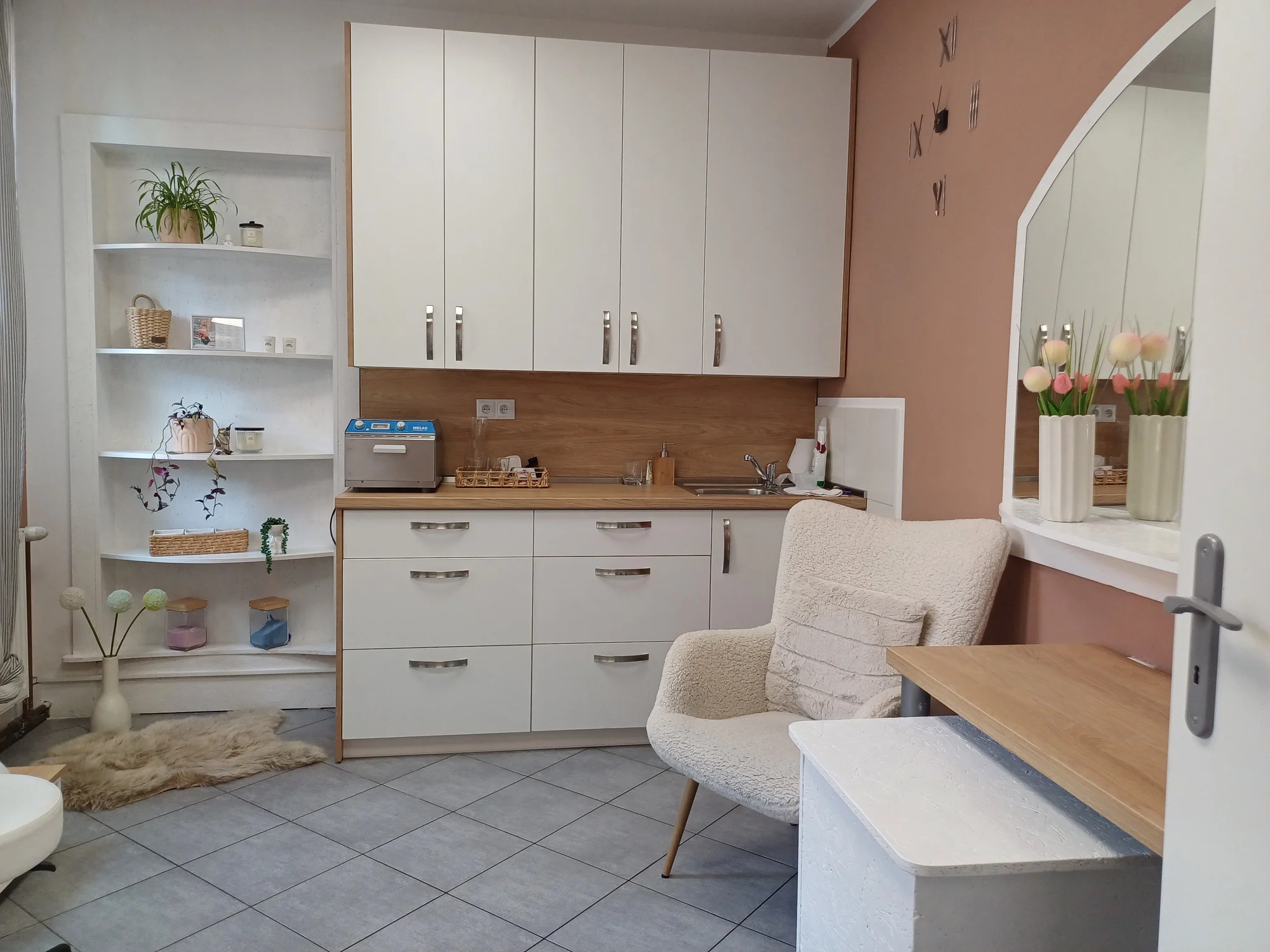 Přístrojová pedikúra: ošetření pokožky i nehtů