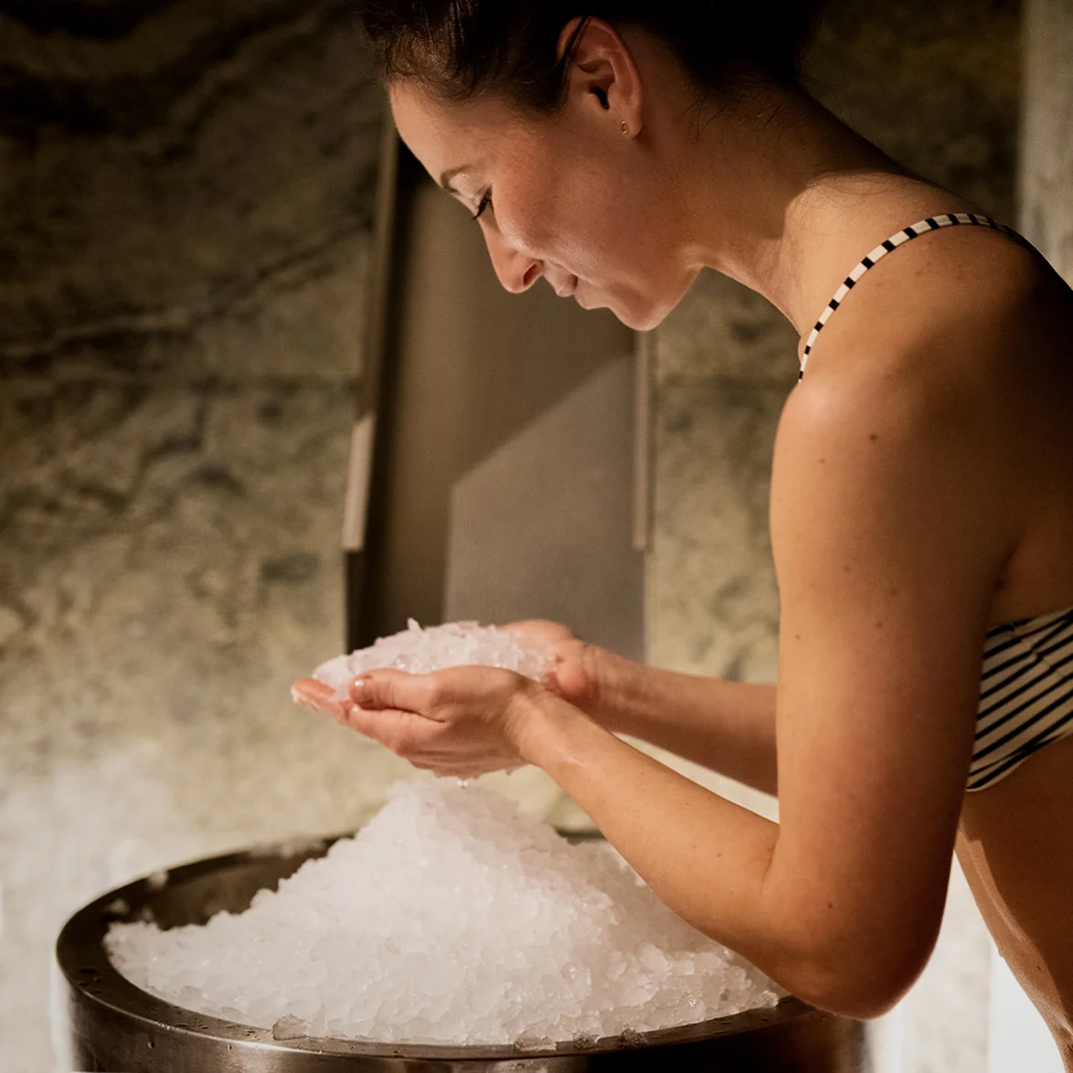 Elegantní privátní wellness pro dva na 2-3 hodiny: vířivka, sauna i lahev prosecca