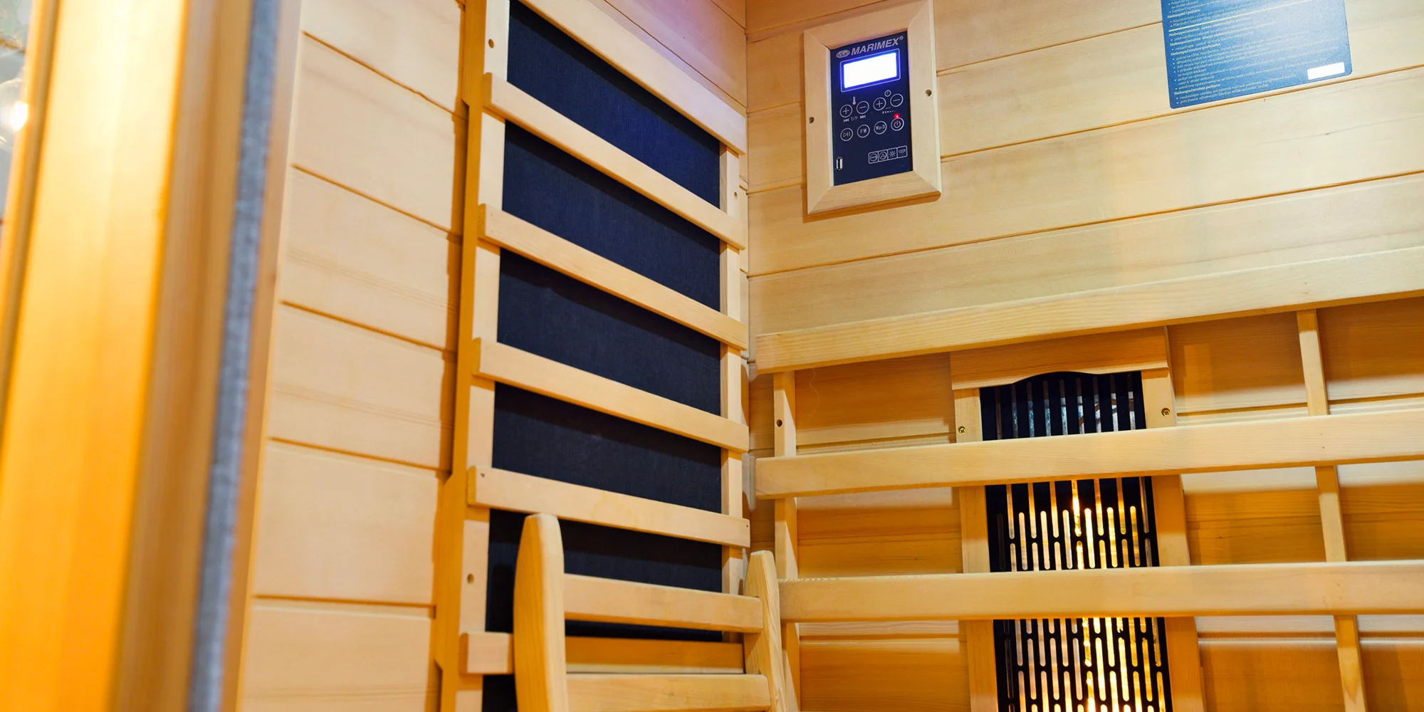 Wellness pobyt v Děčíně: mezonetový apartmán, privátní sauna a vířivka, romantický balíček