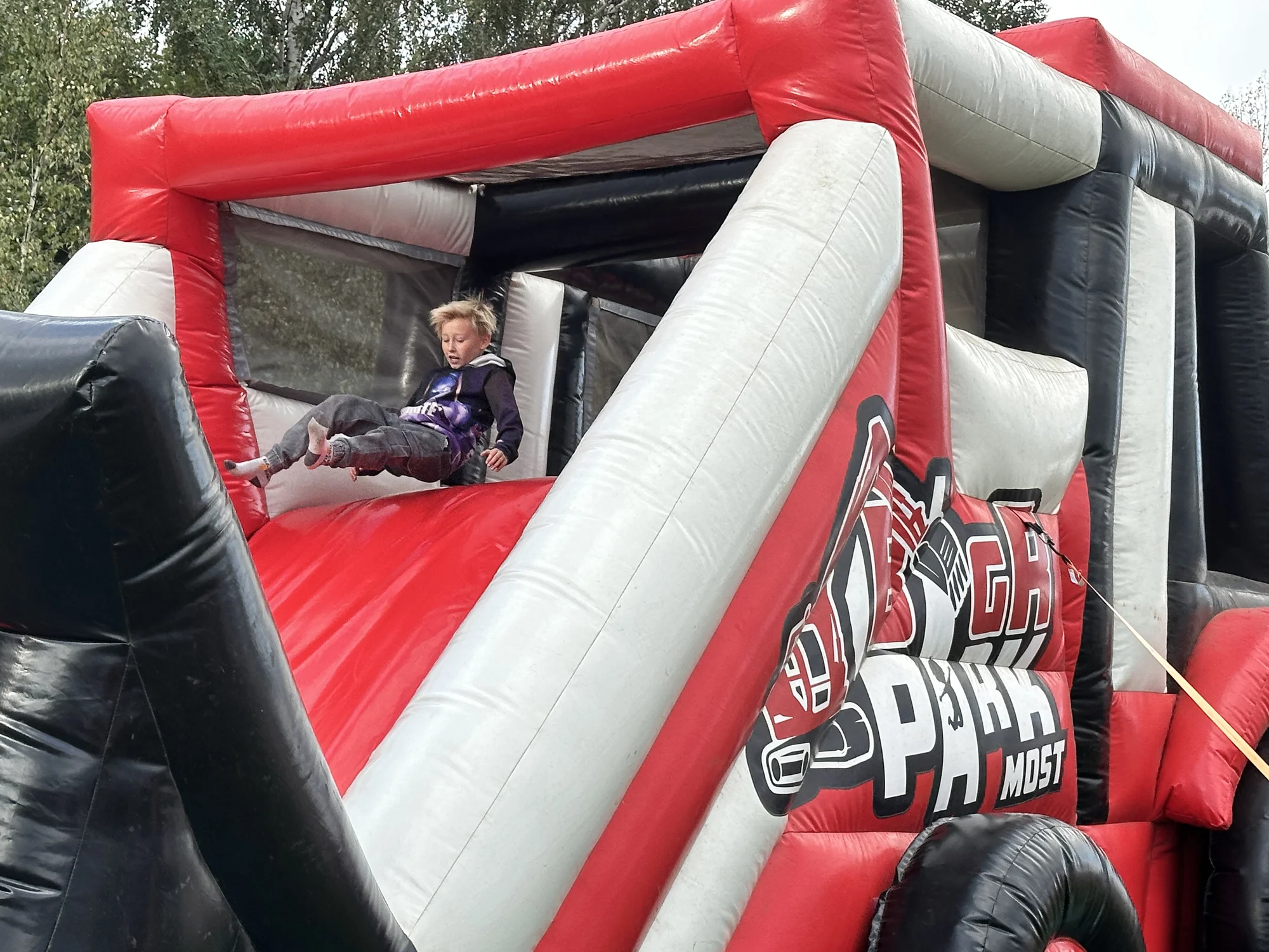 Vstup do BagrParku pro děti i dospělé: zábavní park, kde zkusíte řídit stavební stroje