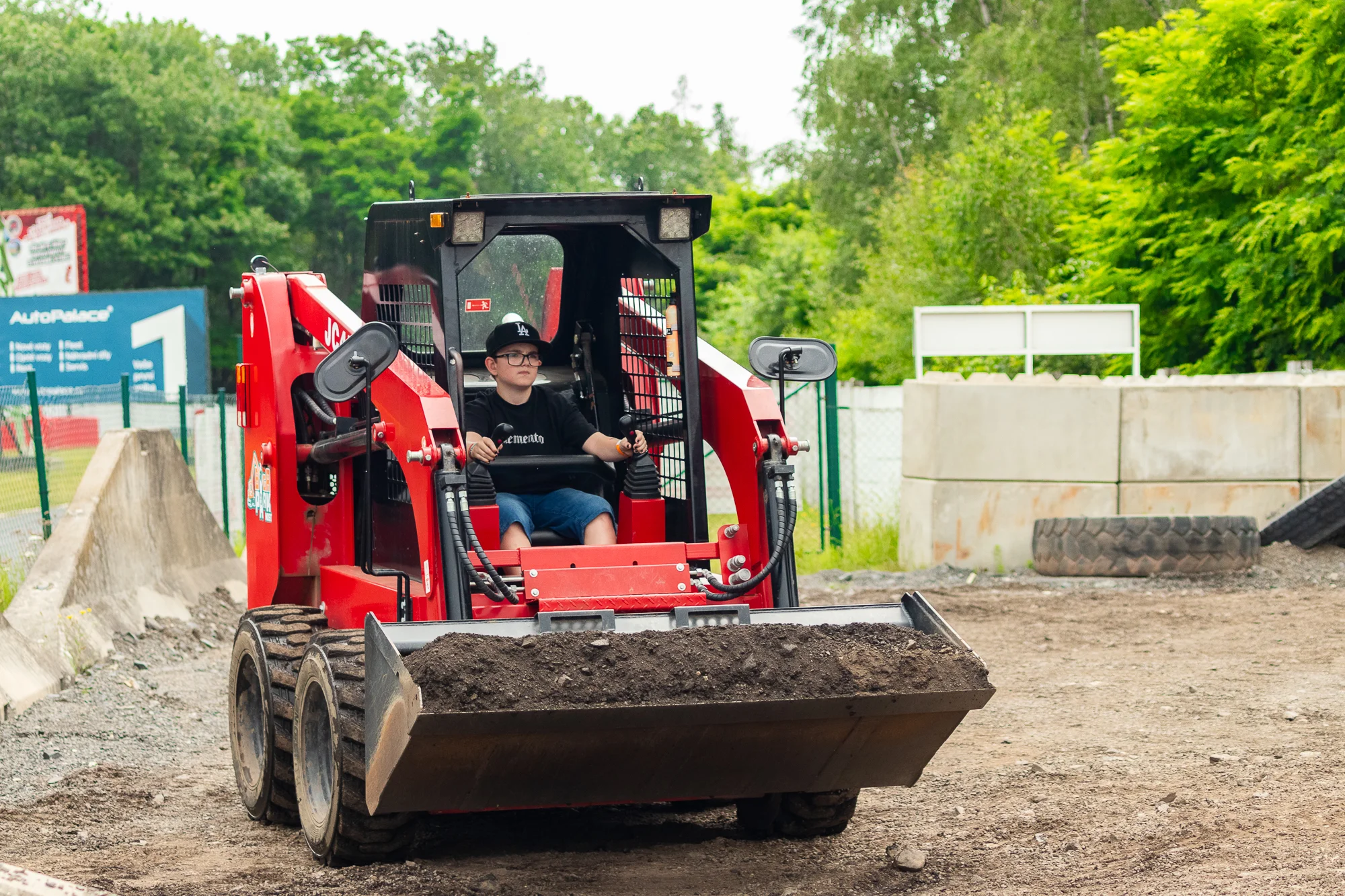 Vstup do BagrParku pro děti i dospělé: zábavní park, kde zkusíte řídit stavební stroje