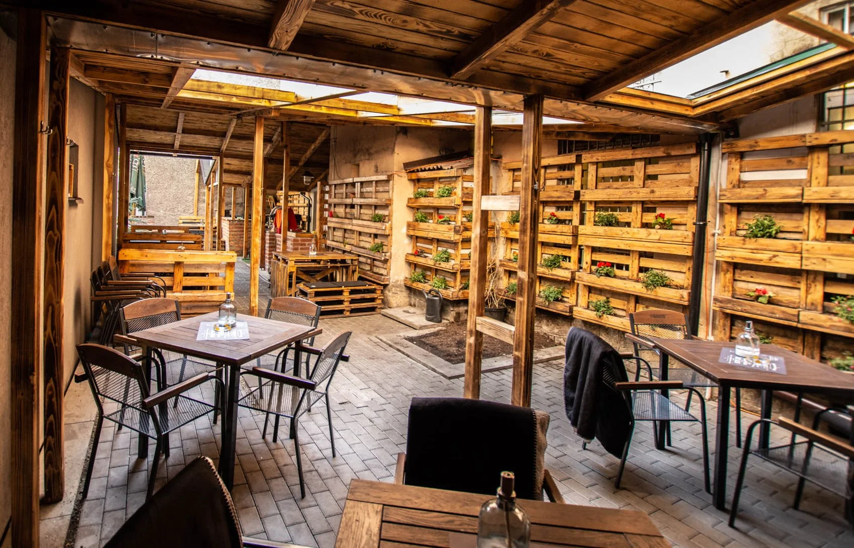 Tříchodové menu pro dvě osoby: pražská šunka, XXL knedlík s uzeným a červeným zelím i vdolky