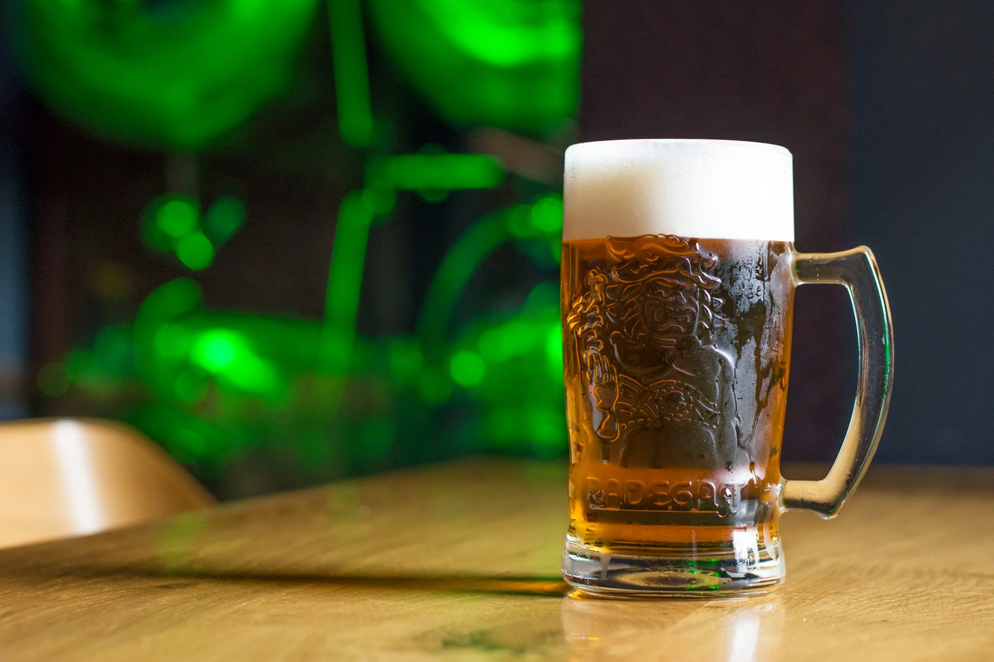 Tříchodové menu pro dvě osoby: pražská šunka, XXL knedlík s uzeným a červeným zelím i vdolky