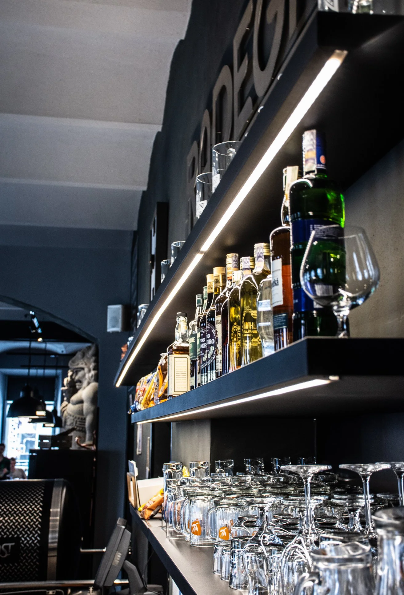 Tříchodové menu pro dvě osoby: pražská šunka, XXL knedlík s uzeným a červeným zelím i vdolky