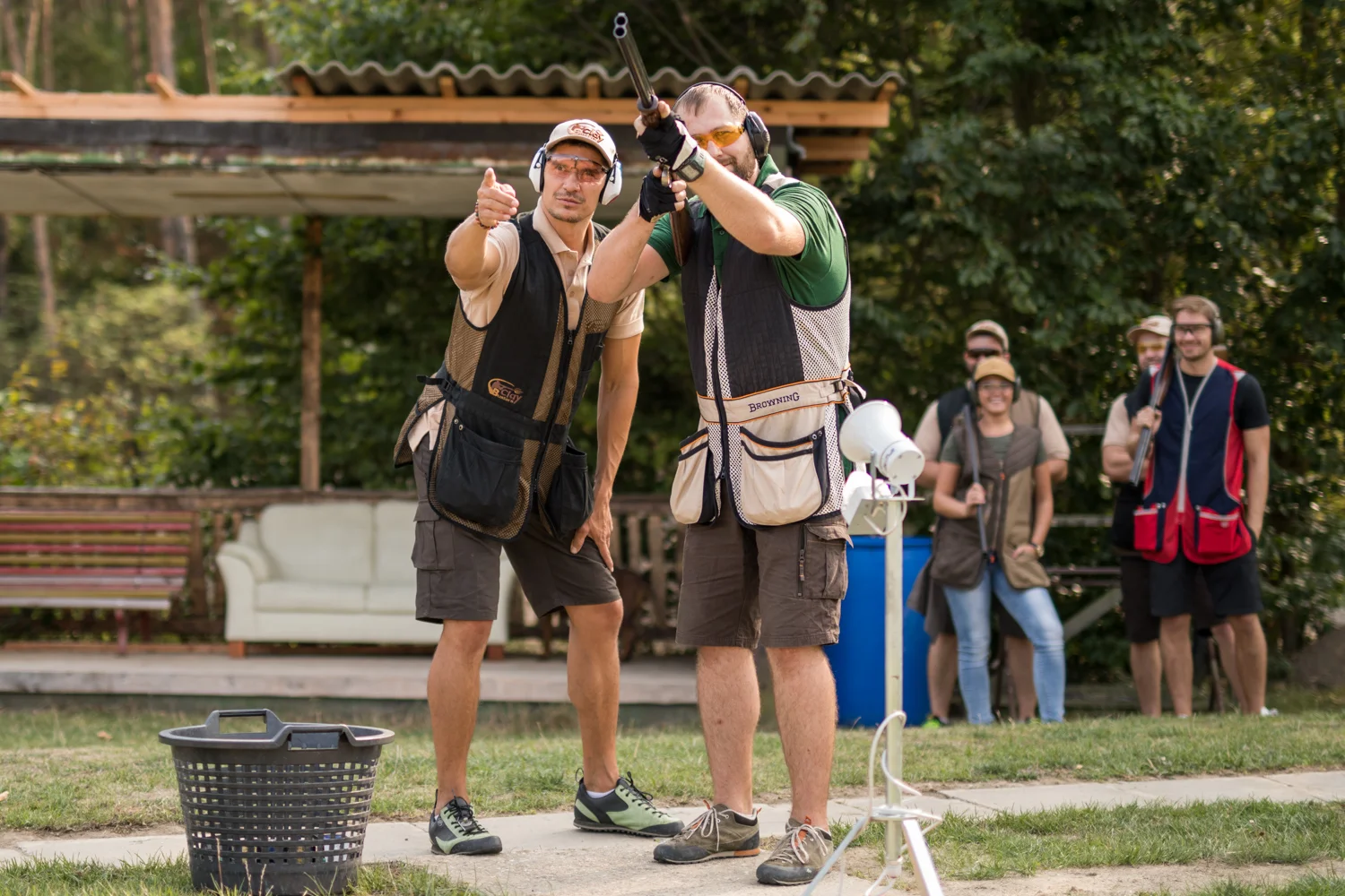 Sportovní střelba na asfaltové terče pod dohledem profesionálního instruktora pro 1 či 2 osoby
