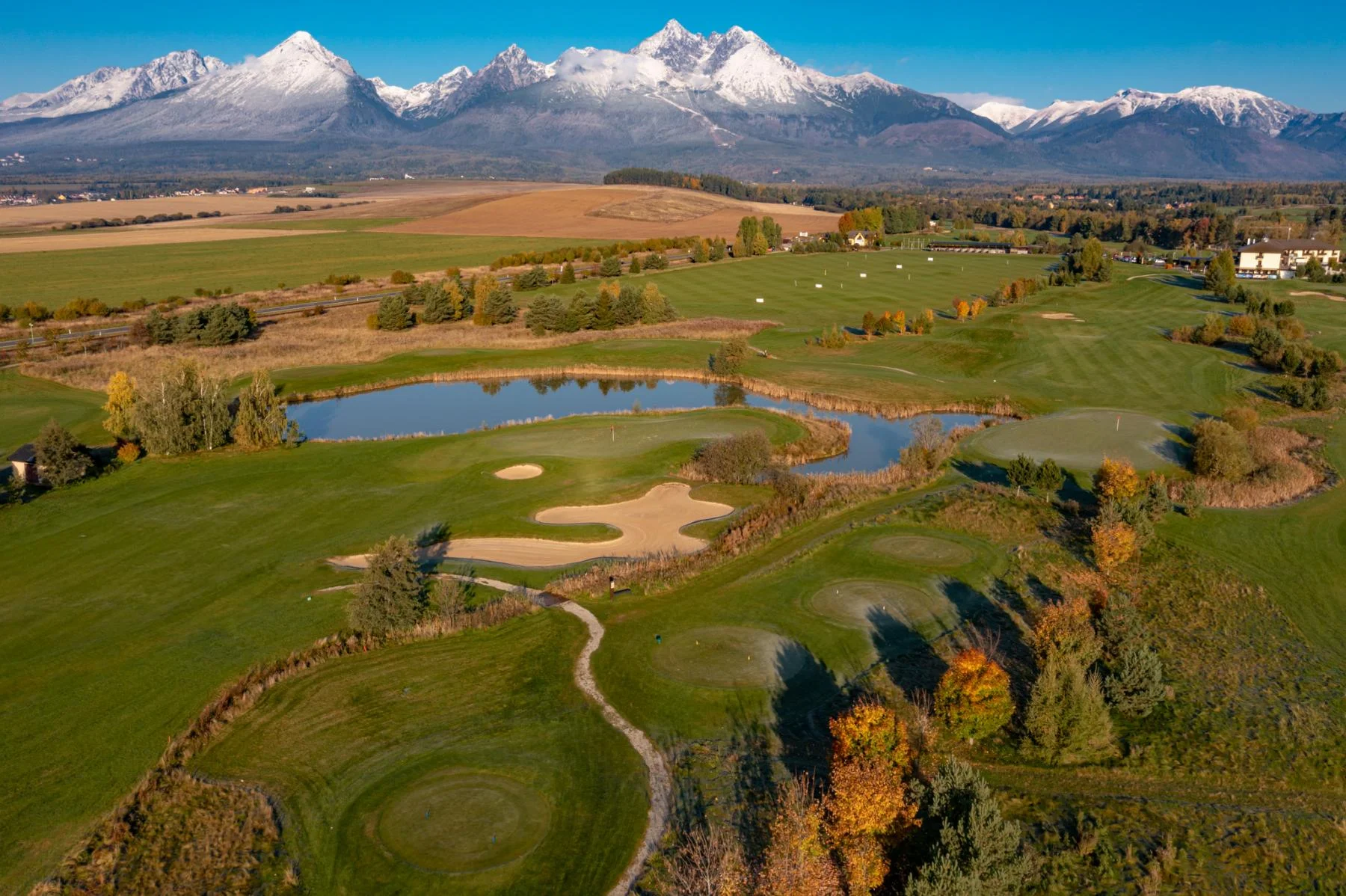 Luxusní pobyt ve Vysokých Tatrách: neomezený vstup do krásného wellness, golf a snídaně