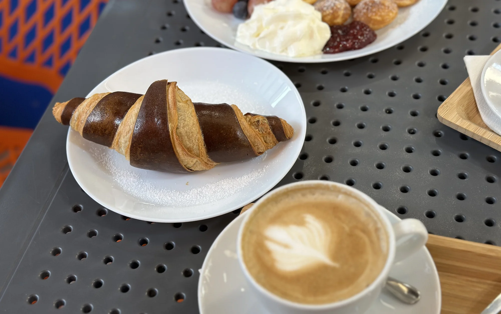 Otevřené vouchery do bistra Café Pilates Lagoon: 200, 400 či 600 Kč