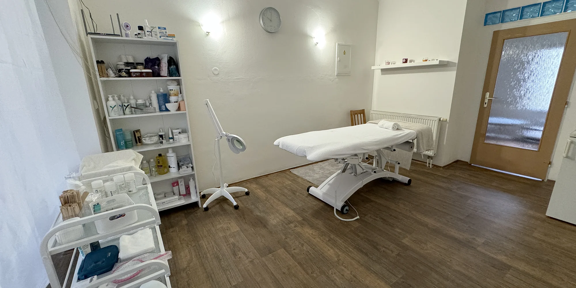 Masáž dle výběru: medový detox, vůně čokolády i relax pro celé tělo